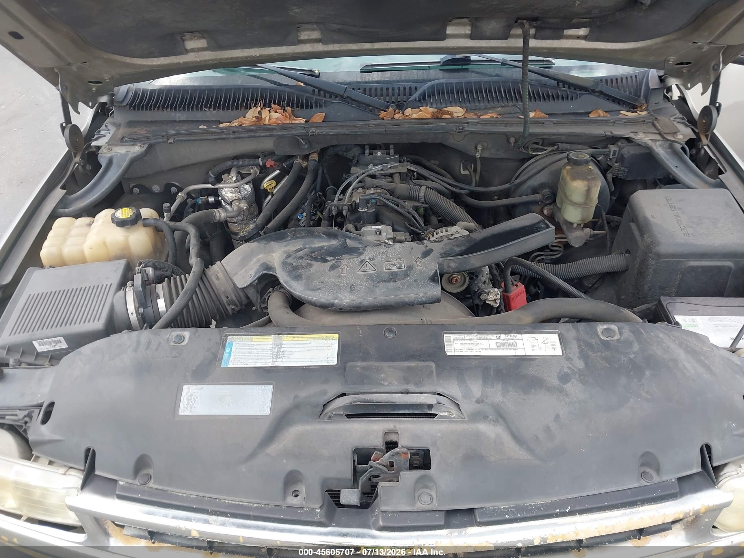 2001 Chevrolet Suburban 1500 Ls Silver vin: 3GNEC16T91G284723