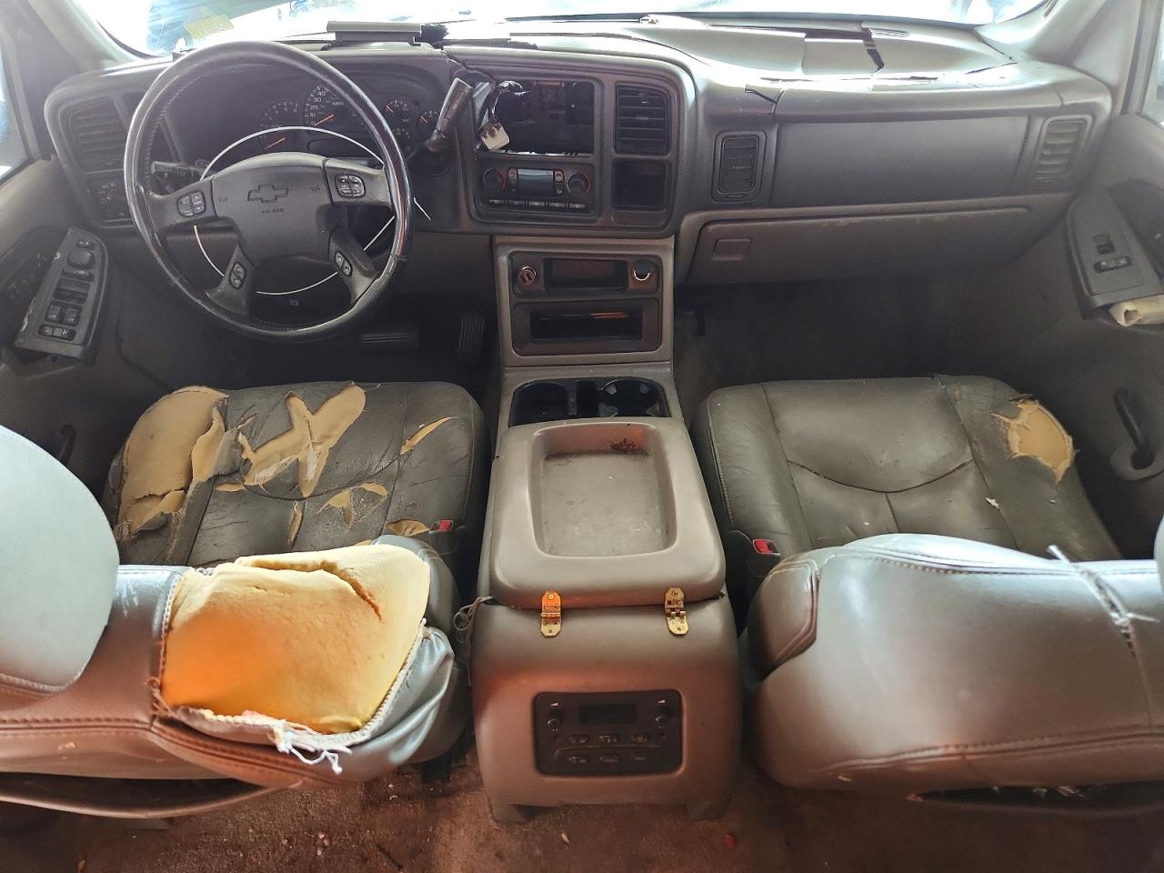 2003 Chevrolet Suburban C1500 Черный vin: 3GNEC16T93G310644