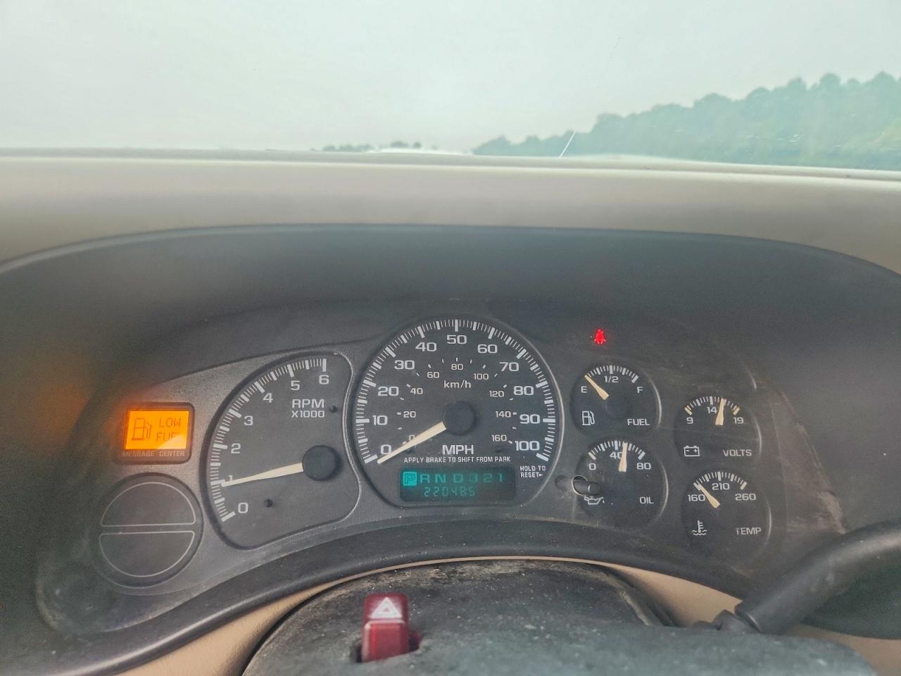 2002 Chevrolet Suburban C1500 Зеленый vin: 3GNEC16Z02G202111