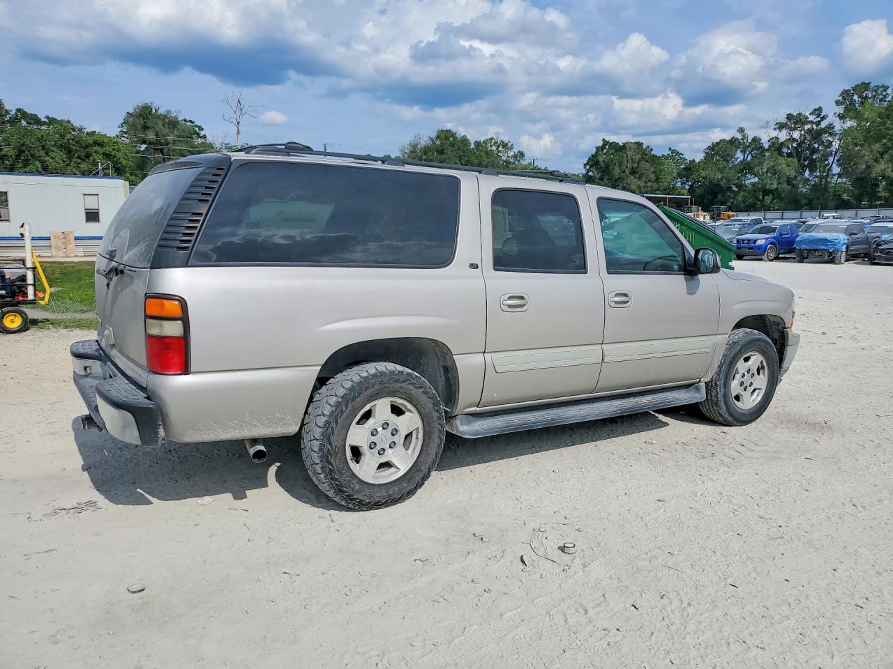 2006 Chevrolet Suburban C1500 Silver vin: 3GNEC16Z06G113662