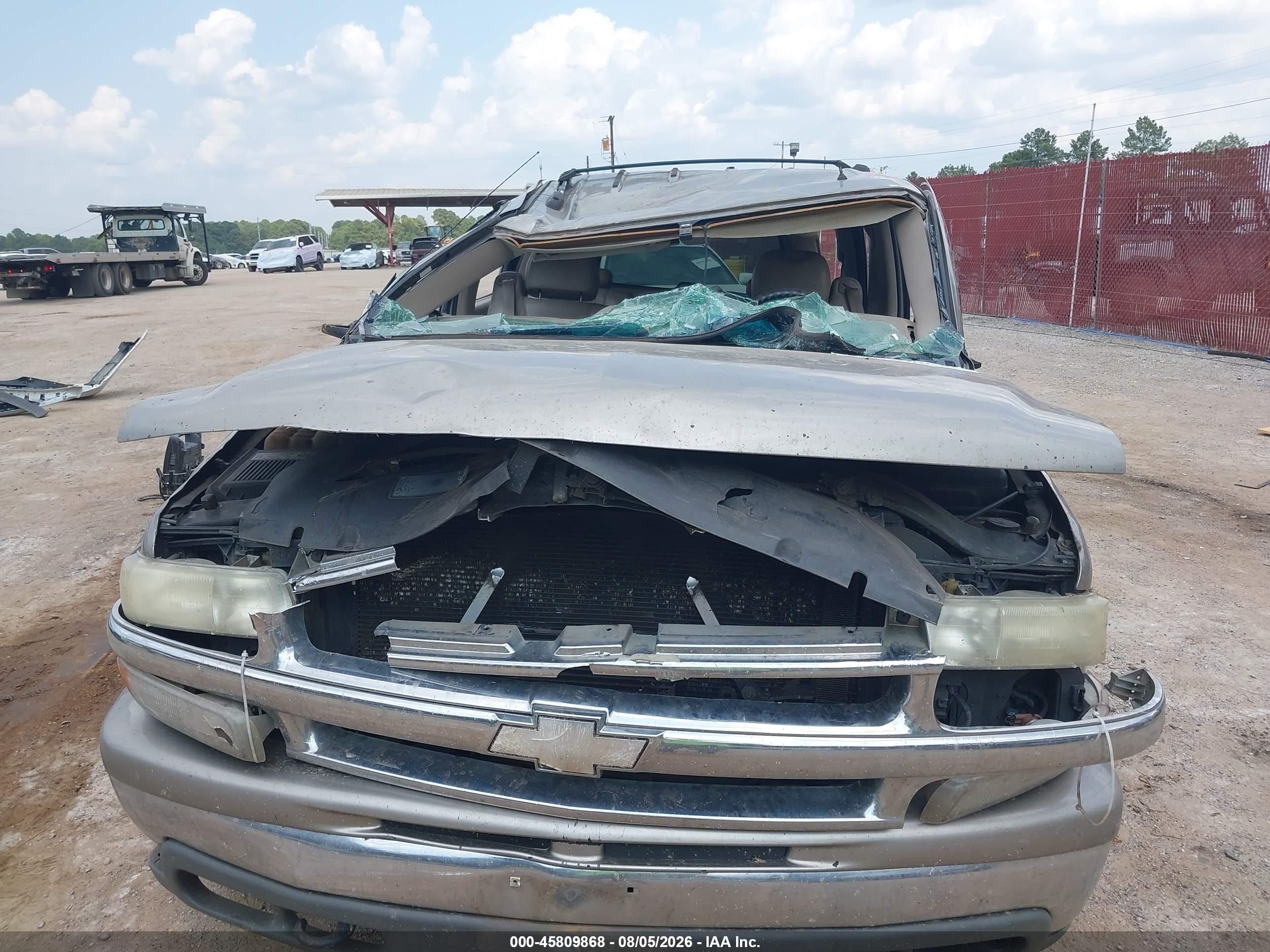 2002 Chevrolet Suburban 1500 Lt Gold vin: 3GNEC16Z12G243945