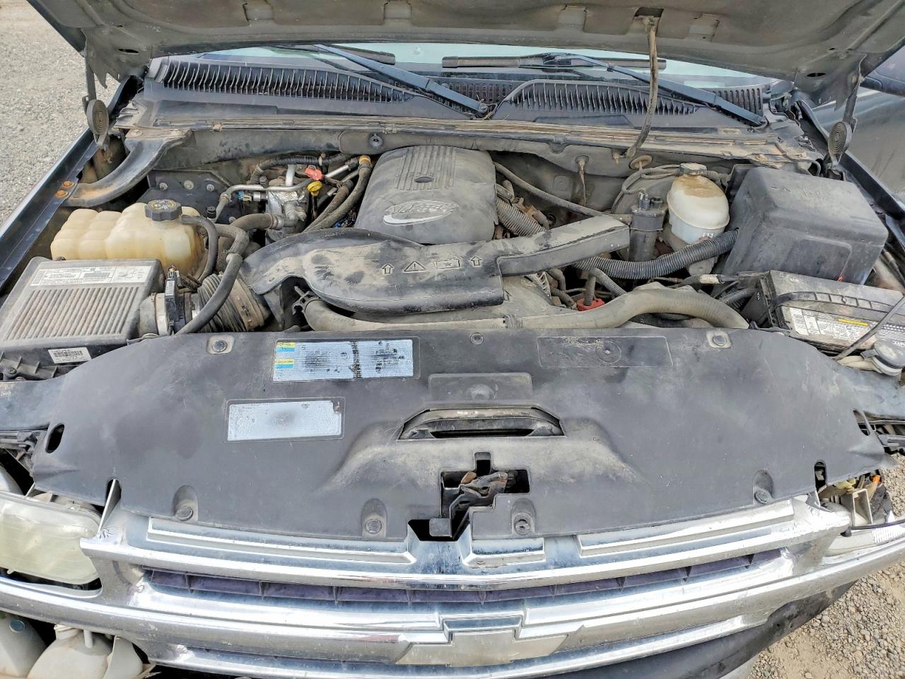 2003 Chevrolet Suburban C1500 Черный vin: 3GNEC16Z13G176216