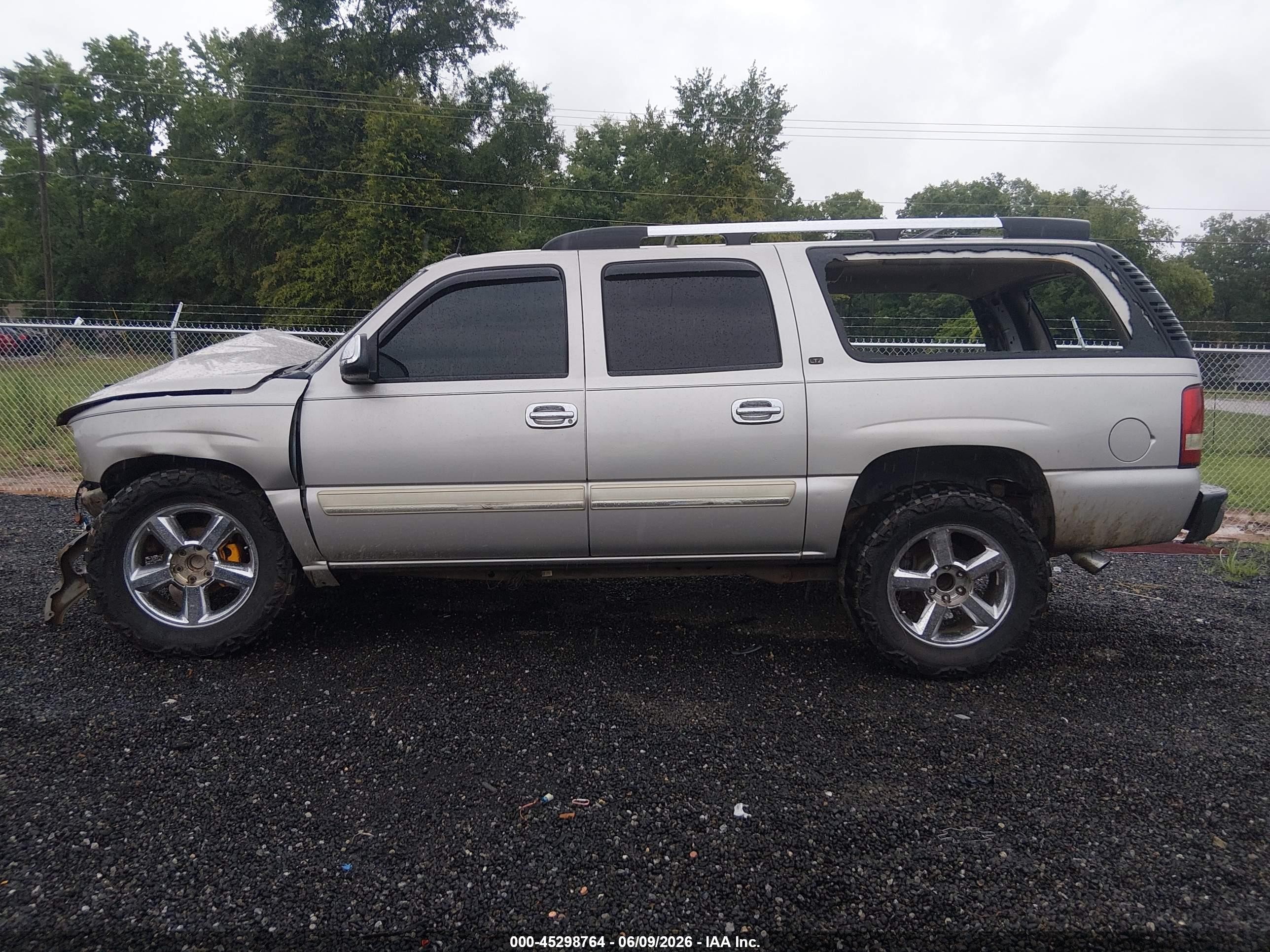 2004 Chevrolet Suburban 1500 Lt Brown vin: 3GNEC16Z14G290685