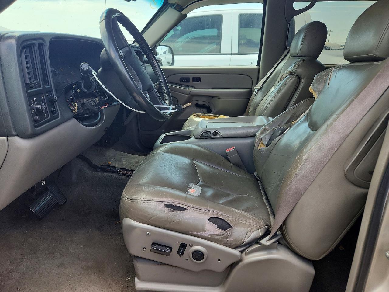 2005 Chevrolet Suburban C1500 Tan vin: 3GNEC16Z25G124550