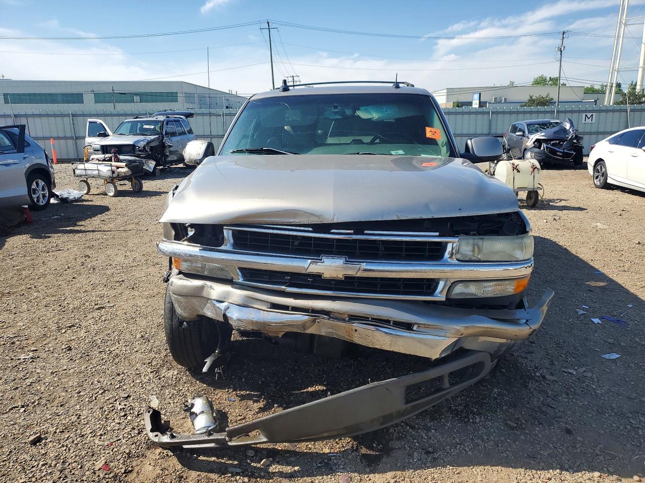 2003 Chevrolet Suburban C1500 Gray vin: 3GNEC16Z43G113675