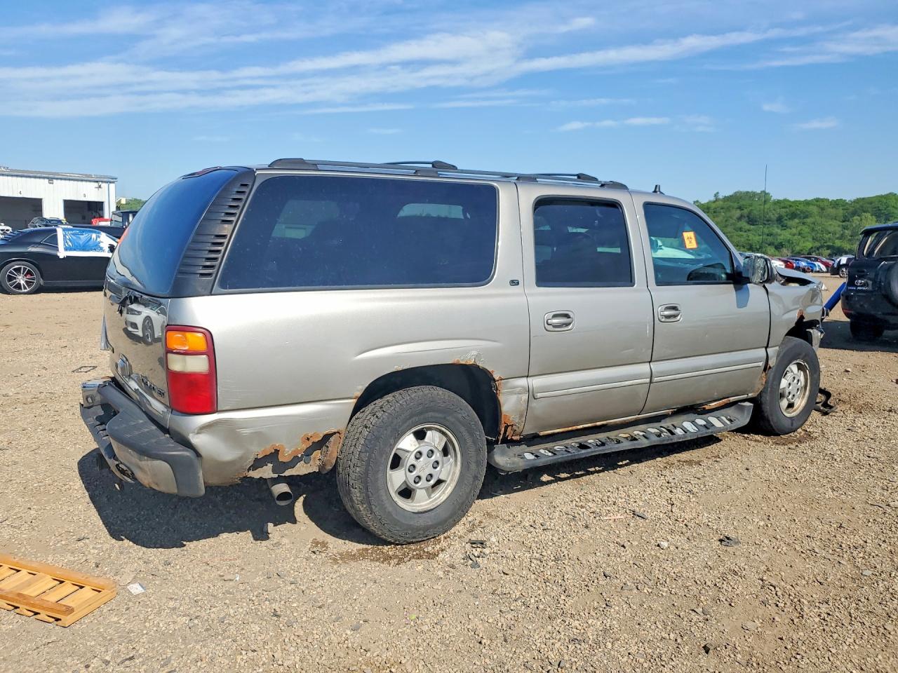 2003 Chevrolet Suburban C1500 Gray vin: 3GNEC16Z43G113675