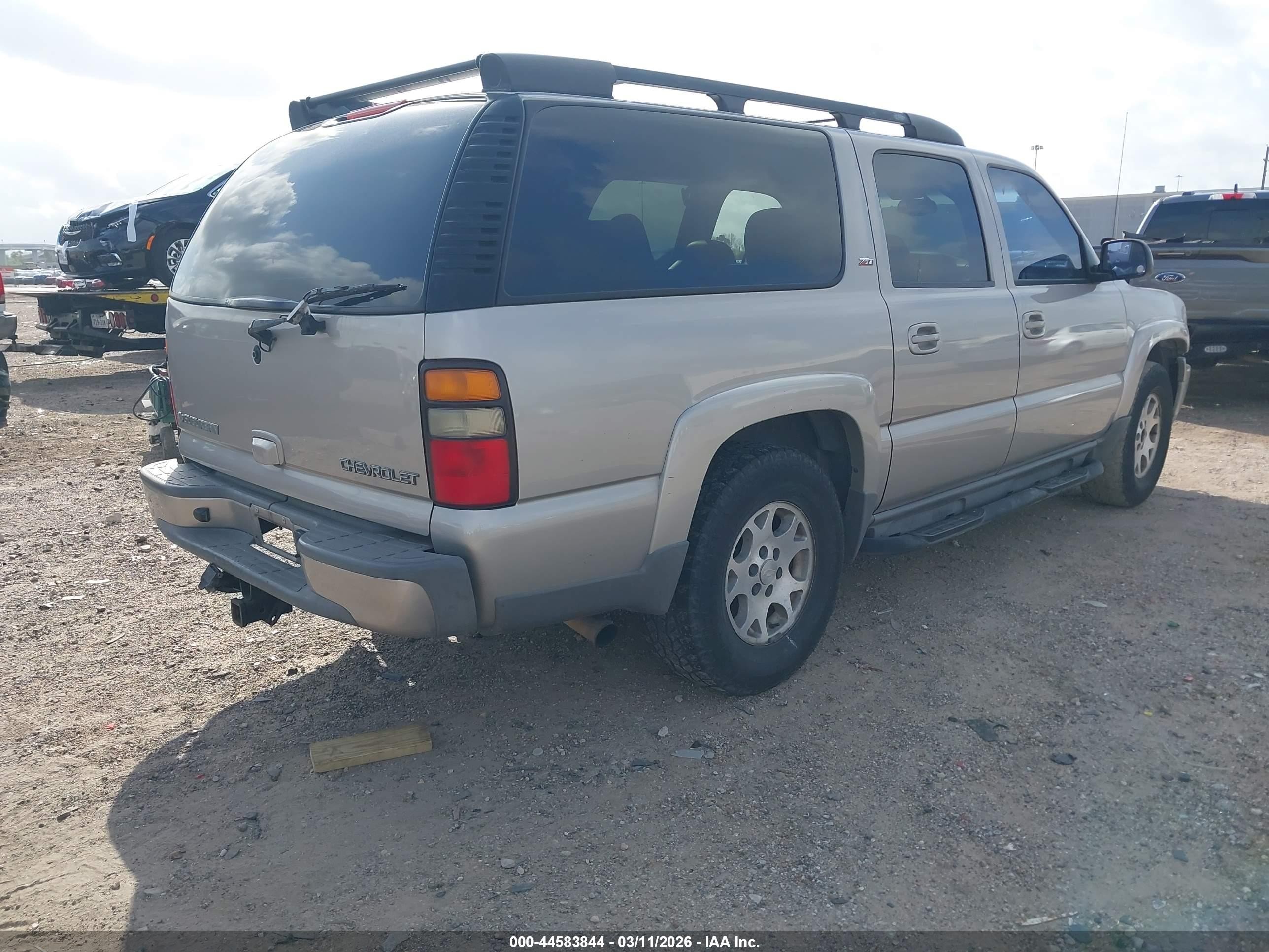 2005 Chevrolet Suburban 1500 Z71 Серый vin: 3GNEC16Z45G183759