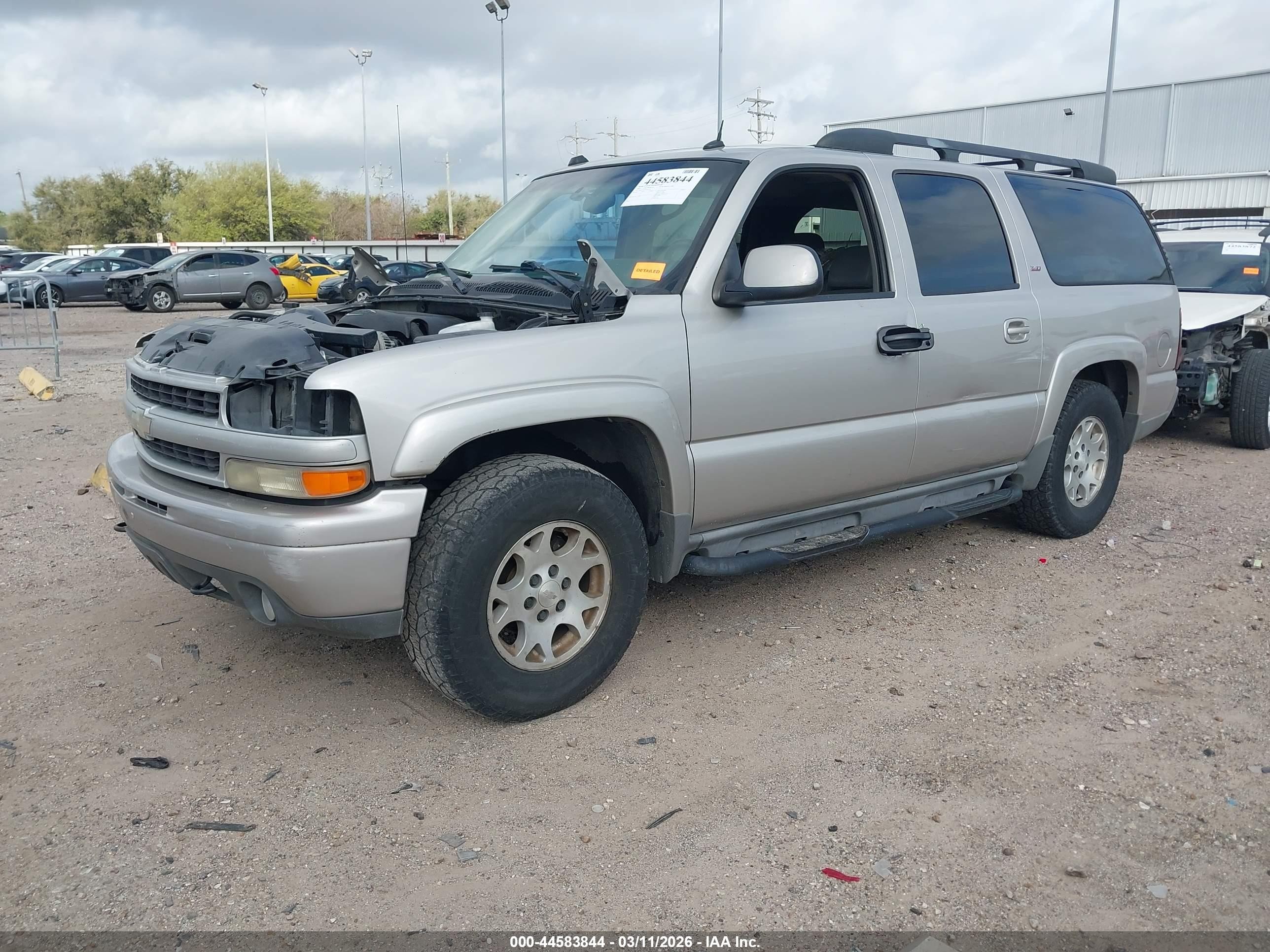 2005 Chevrolet Suburban 1500 Z71 Серый vin: 3GNEC16Z45G183759