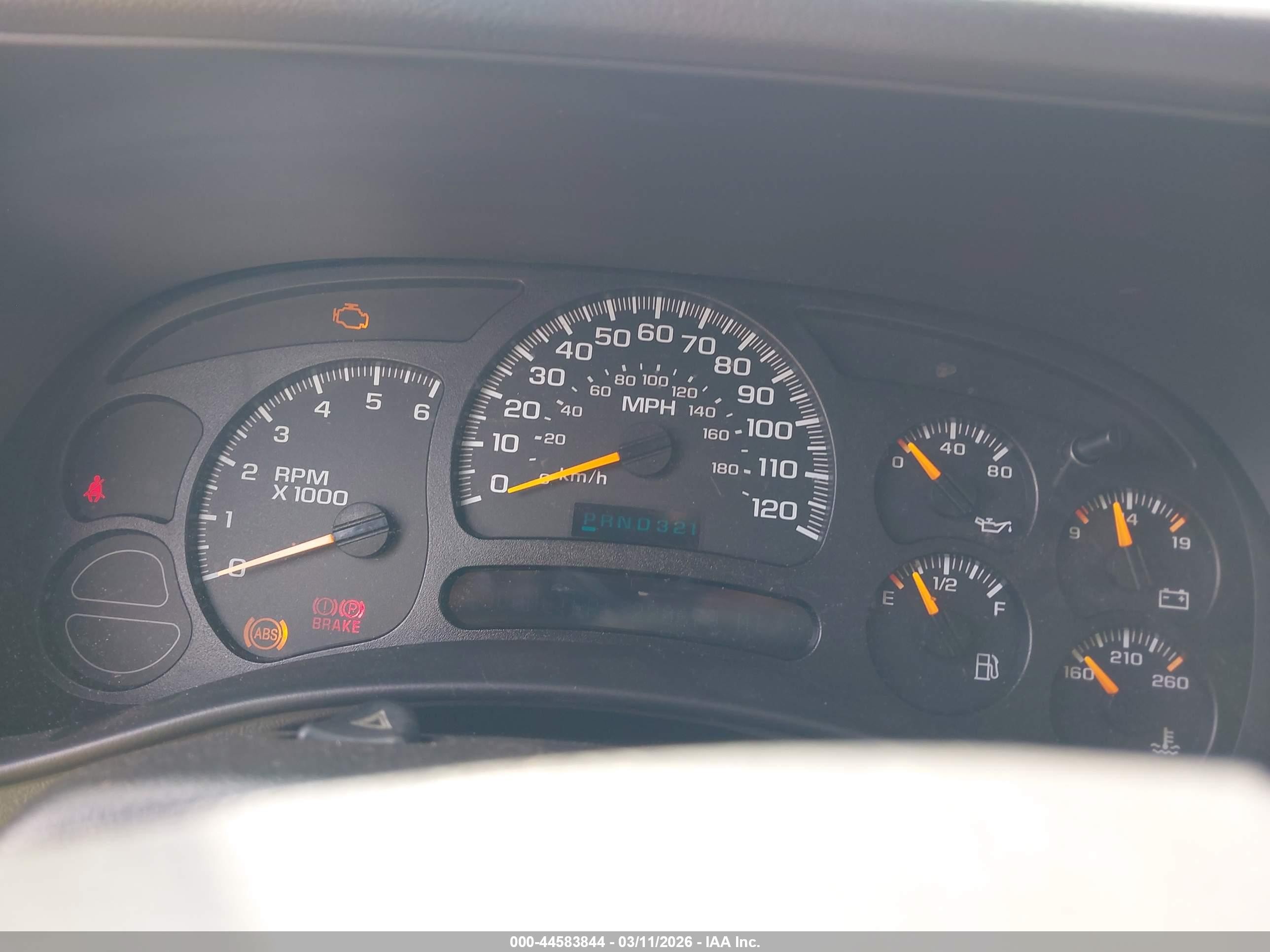 2005 Chevrolet Suburban 1500 Z71 Серый vin: 3GNEC16Z45G183759