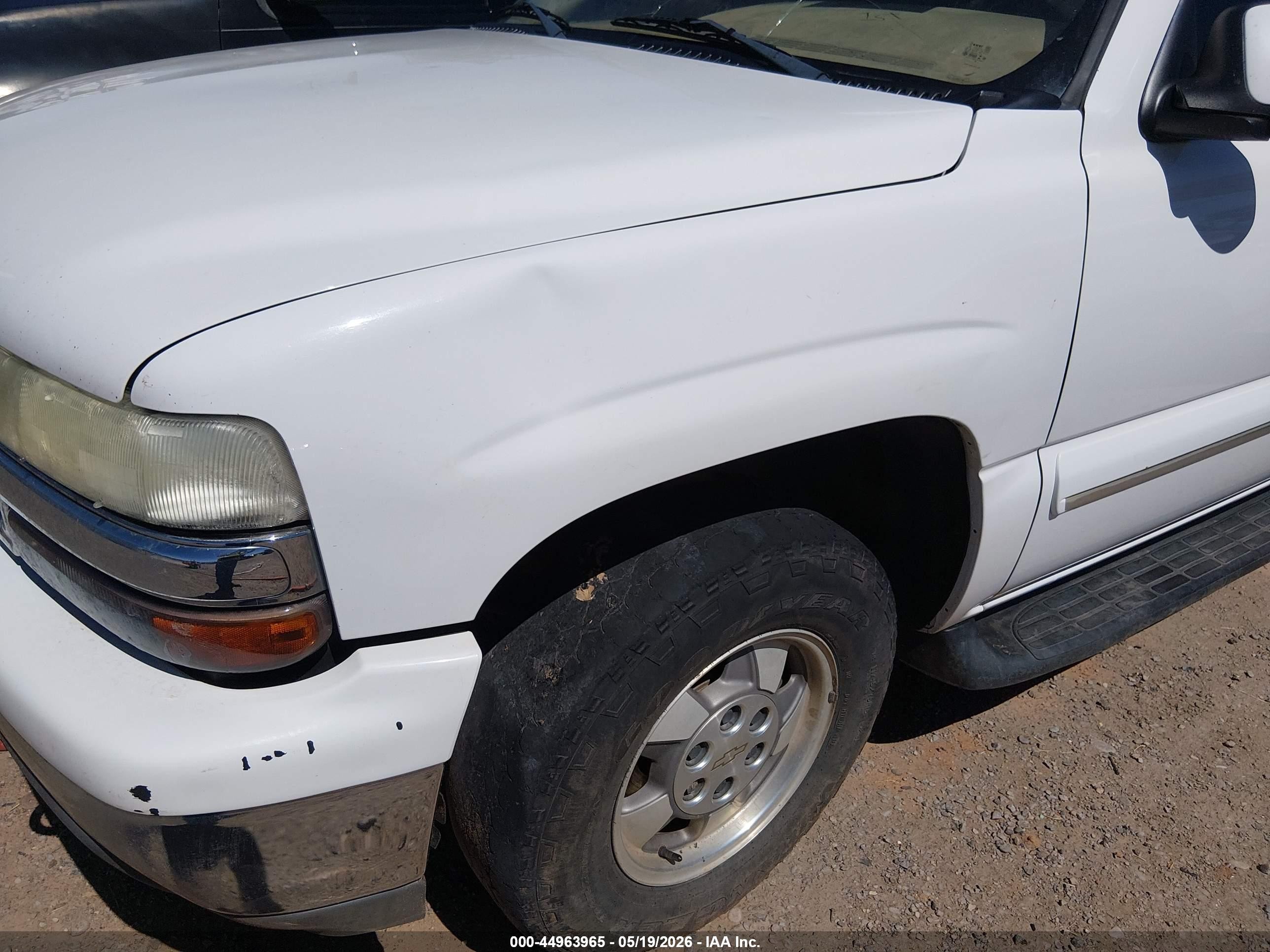 2003 Chevrolet Suburban 1500 Lt White vin: 3GNEC16Z53G242038