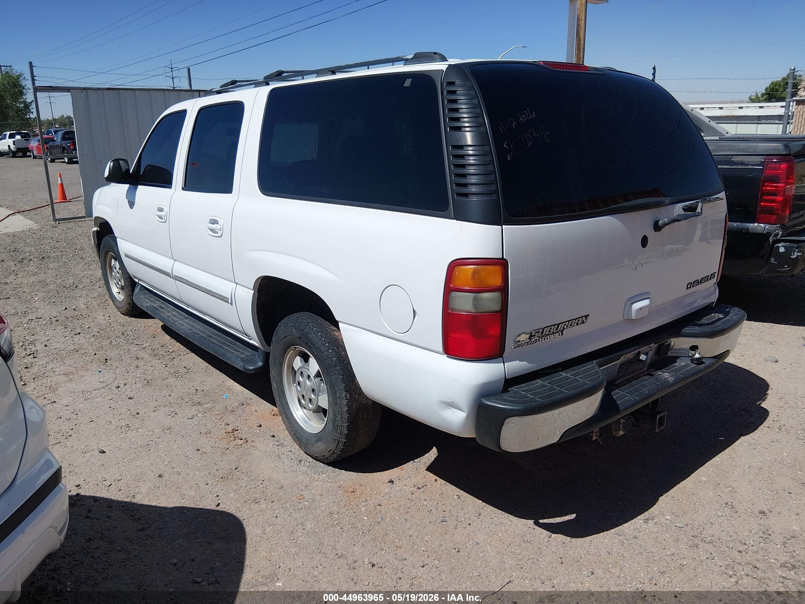 2003 Chevrolet Suburban 1500 Lt White vin: 3GNEC16Z53G242038