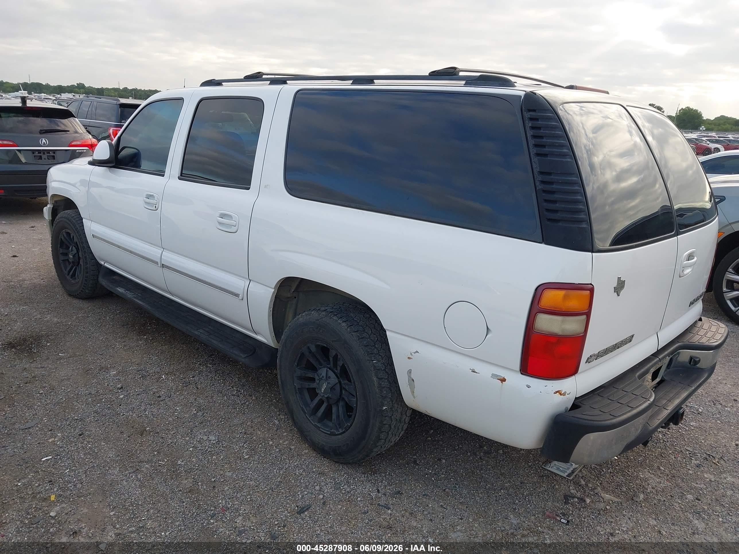 2002 Chevrolet Suburban 1500 Lt White vin: 3GNEC16Z62G202789