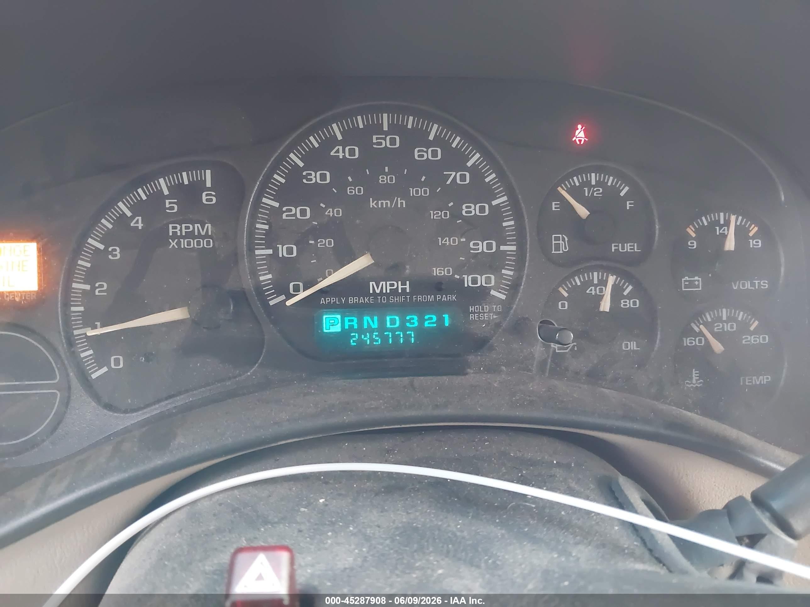 2002 Chevrolet Suburban 1500 Lt White vin: 3GNEC16Z62G202789