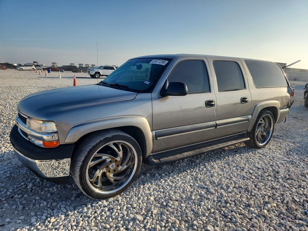 2003 Chevrolet Suburban C1500 Gold vin: 3GNEC16Z63G276652