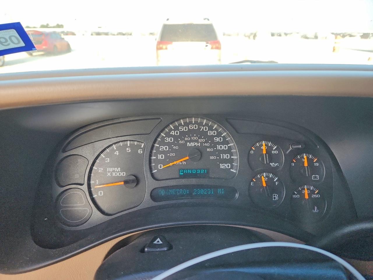 2003 Chevrolet Suburban C1500 Gold vin: 3GNEC16Z63G276652