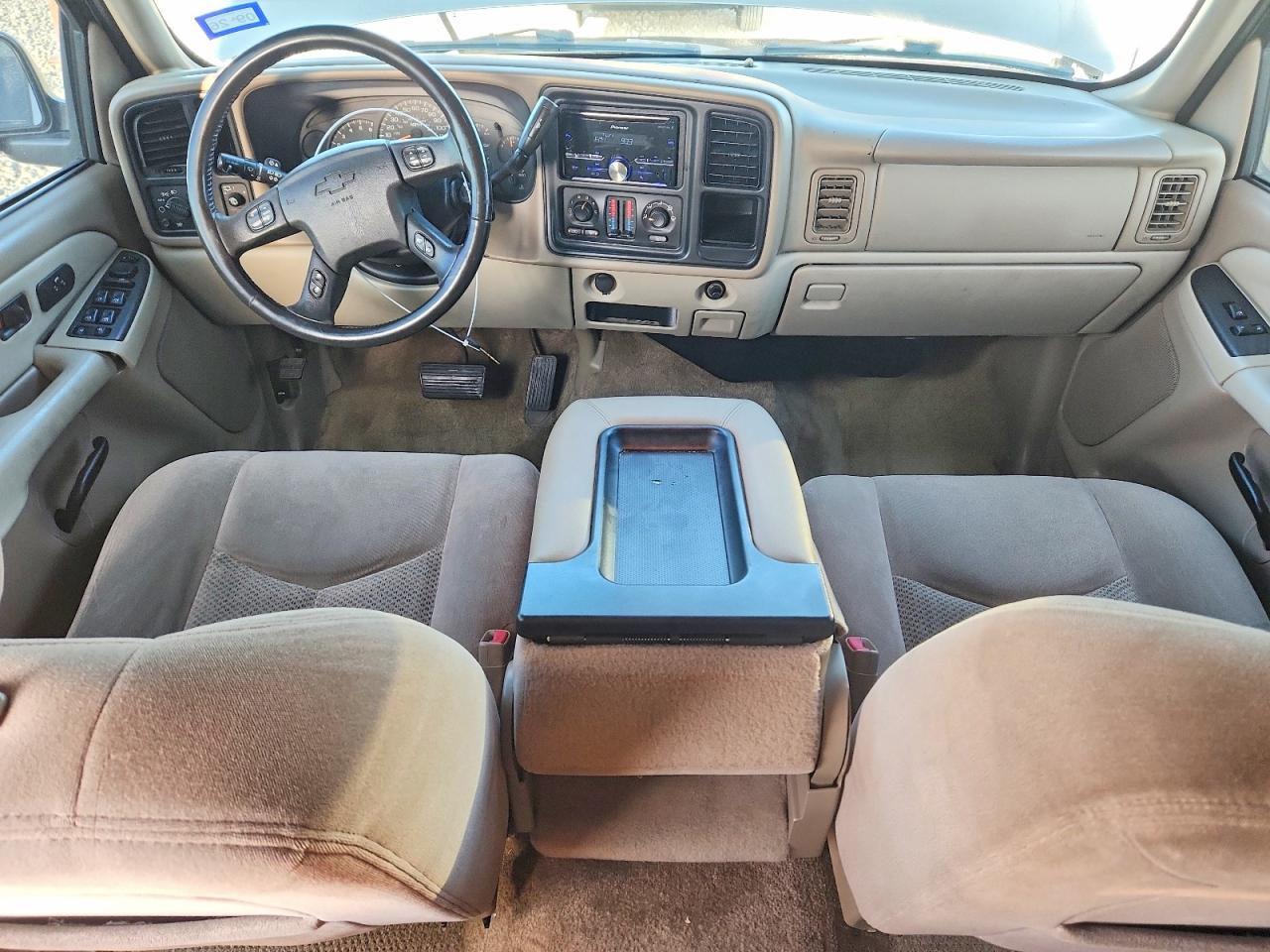 2003 Chevrolet Suburban C1500 Gold vin: 3GNEC16Z63G276652