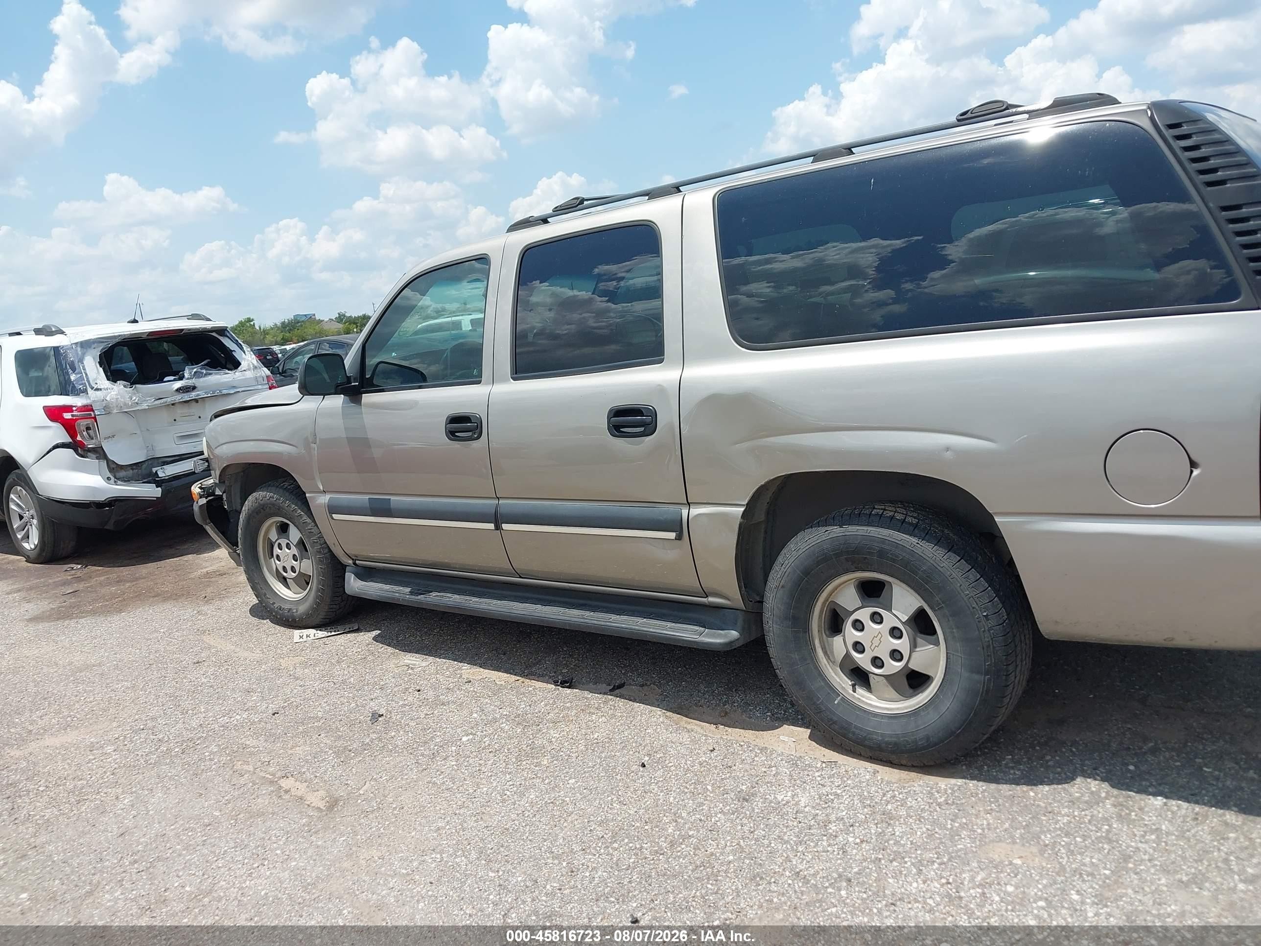 2003 Chevrolet Suburban 1500 Ls Beige vin: 3GNEC16Z63G315255