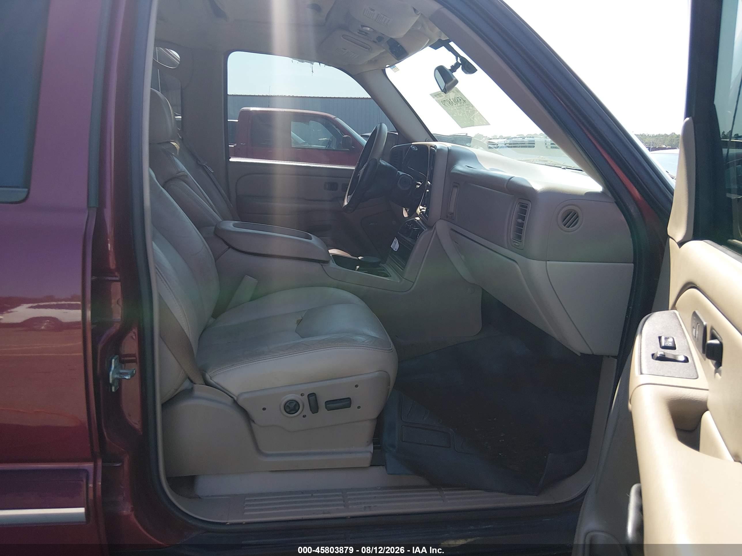 2004 Chevrolet Suburban 1500 Lt Red vin: 3GNEC16Z64G282789