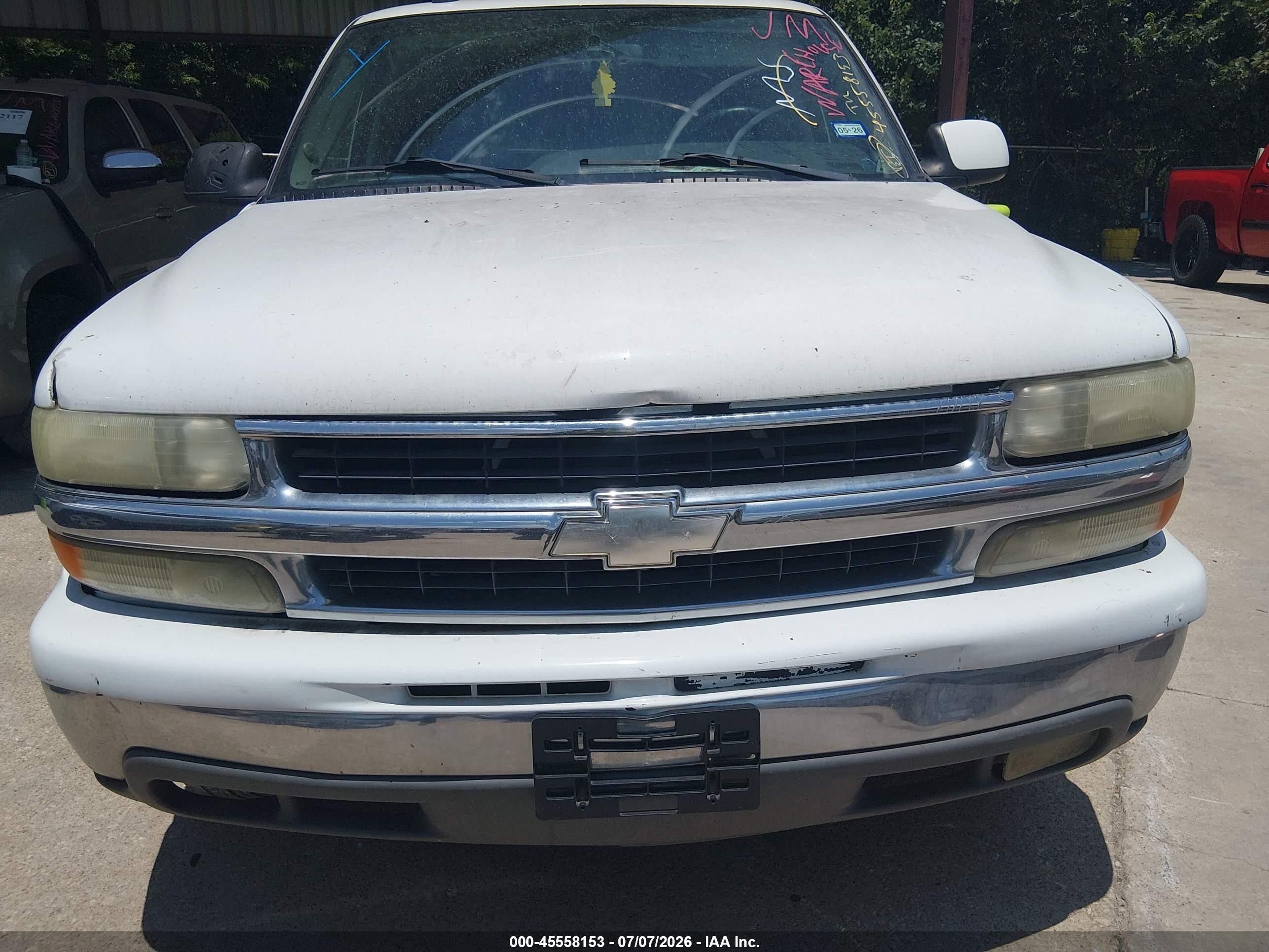 2004 Chevrolet Suburban 1500 Lt White vin: 3GNEC16Z64G292965