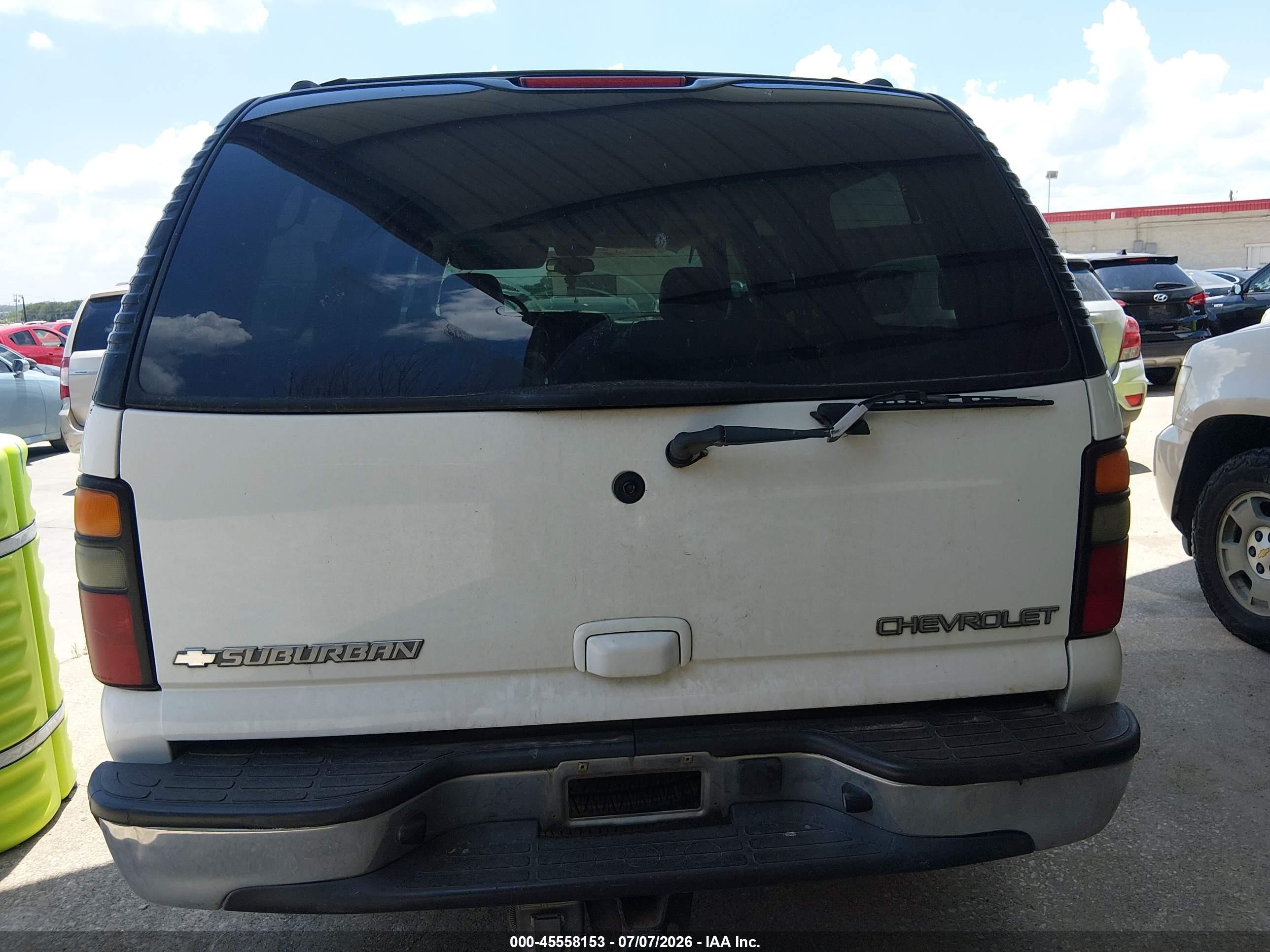 2004 Chevrolet Suburban 1500 Lt White vin: 3GNEC16Z64G292965