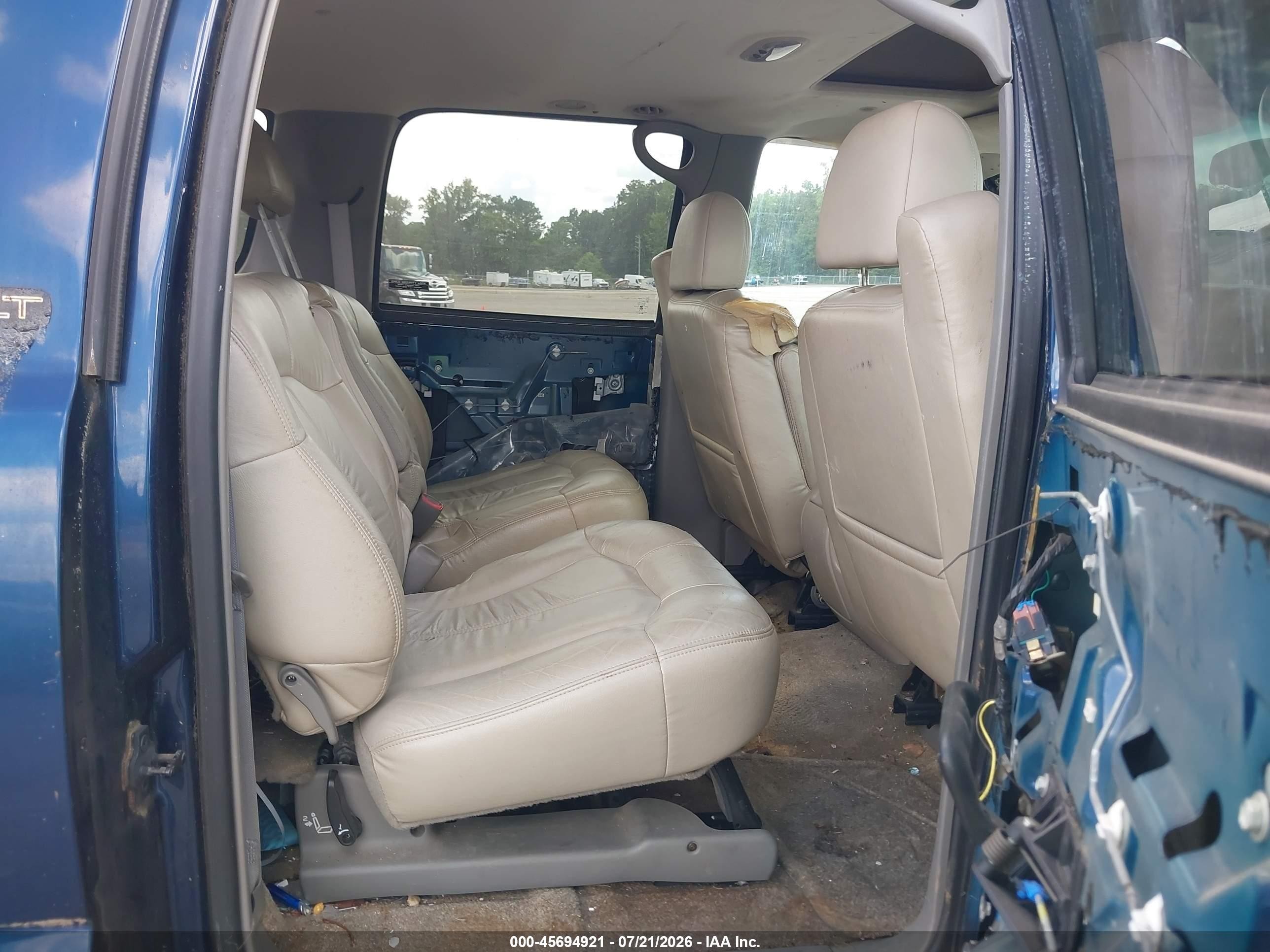 2002 Chevrolet Suburban 1500 Lt Blue vin: 3GNEC16Z72G169415