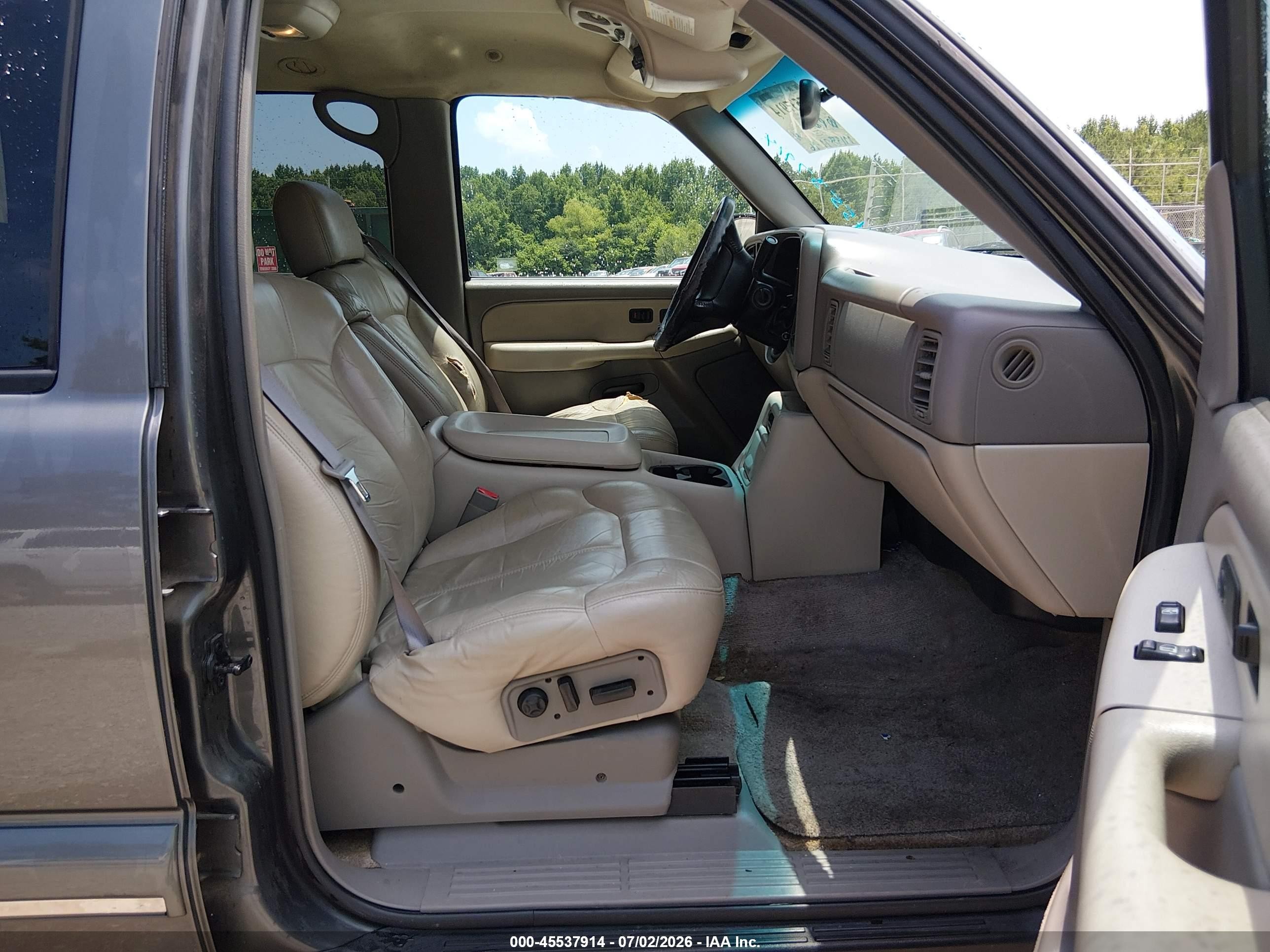 2002 Chevrolet Suburban 1500 Lt Gray vin: 3GNEC16Z72G210366