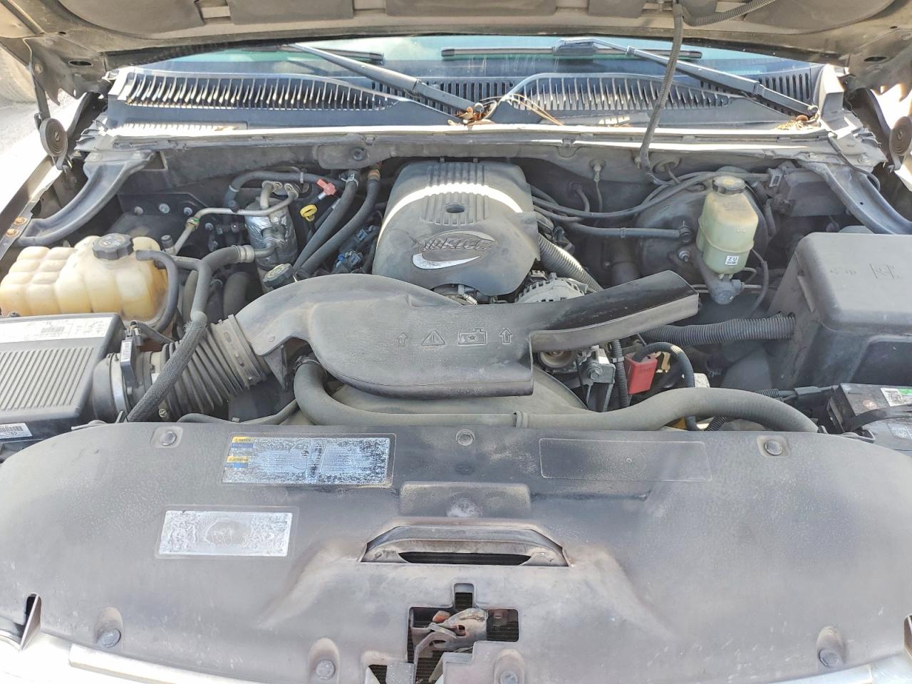 2002 Chevrolet Suburban C1500 Черный vin: 3GNEC16Z72G323492