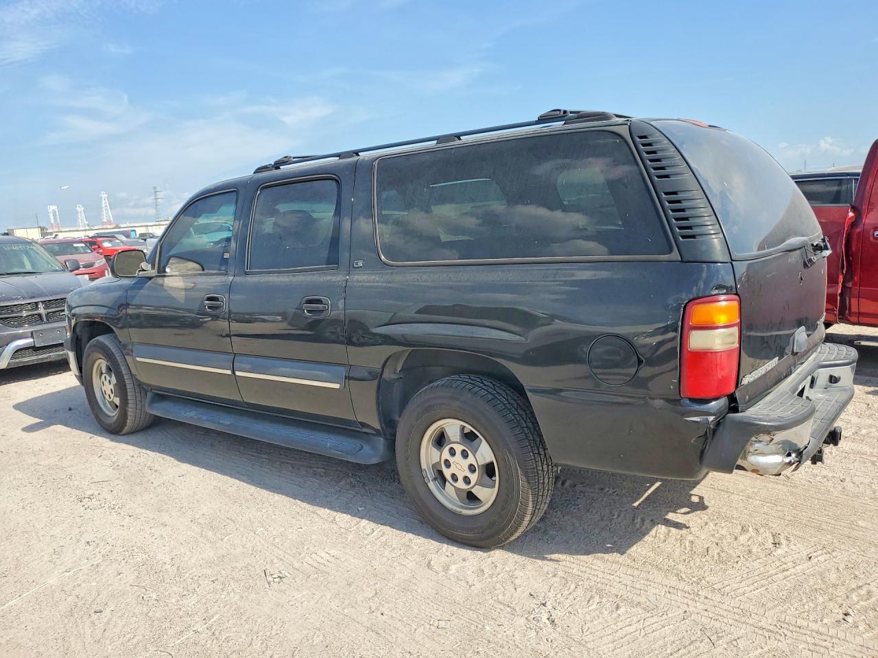 2002 Chevrolet Suburban C1500 Черный vin: 3GNEC16Z72G323492