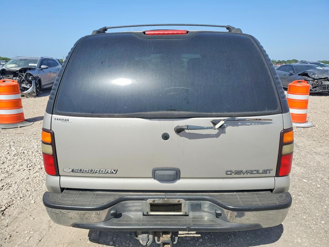 2004 Chevrolet Suburban C1500 Бежевый vin: 3GNEC16Z74G207373