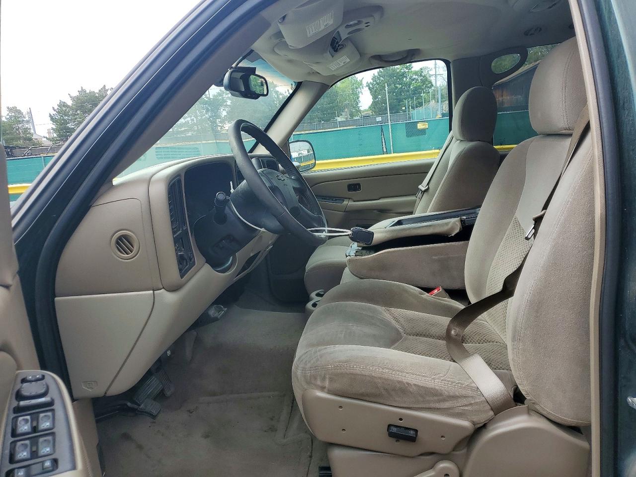 2004 Chevrolet Suburban C1500 Green vin: 3GNEC16Z84G259918