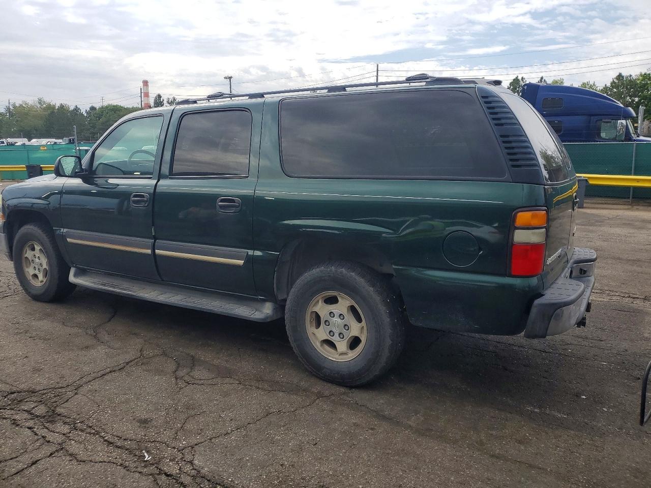 2004 Chevrolet Suburban C1500 Green vin: 3GNEC16Z84G259918