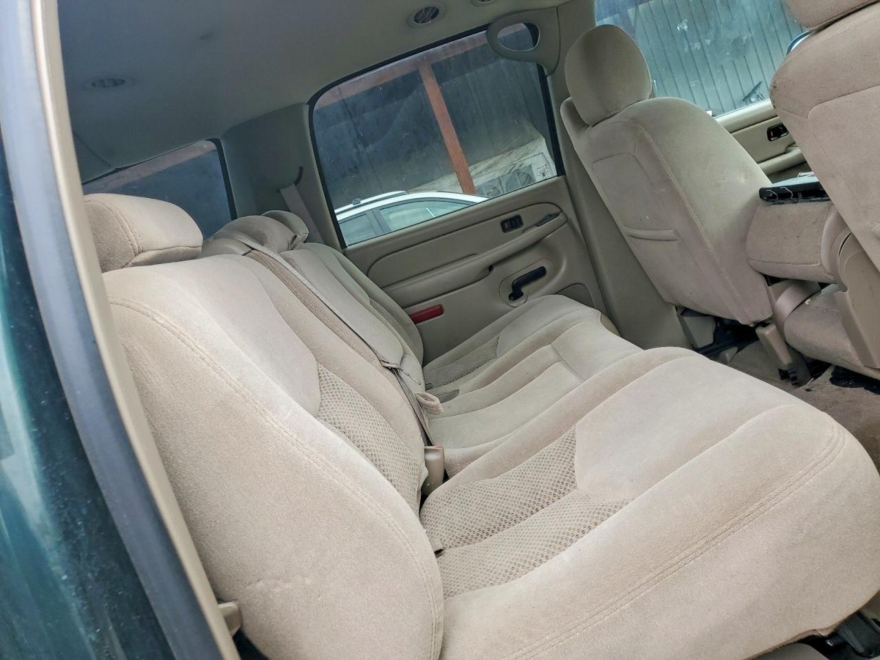 2004 Chevrolet Suburban C1500 Green vin: 3GNEC16Z84G259918