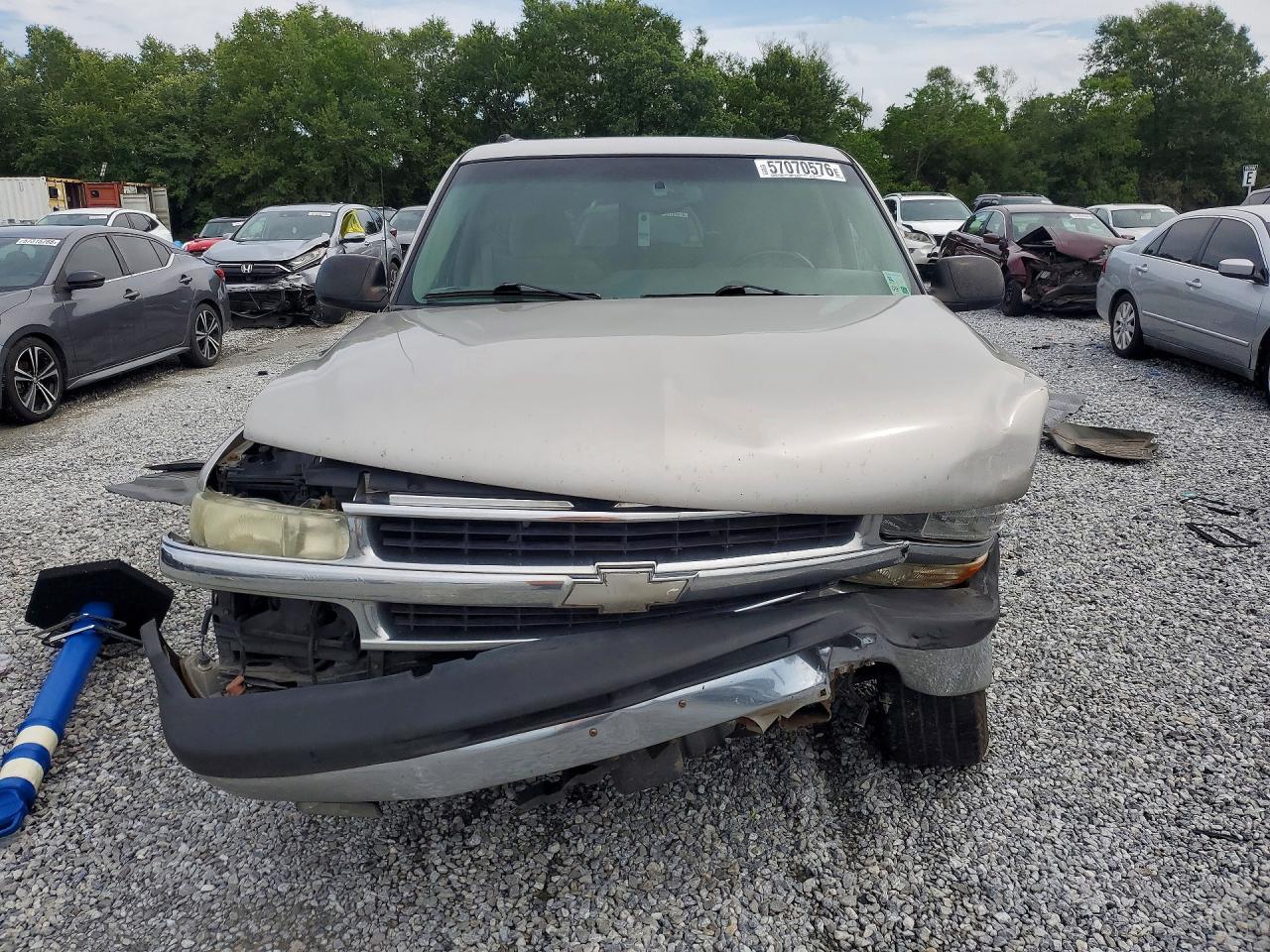 2004 Chevrolet Suburban C1500 Silver vin: 3GNEC16Z84G294989