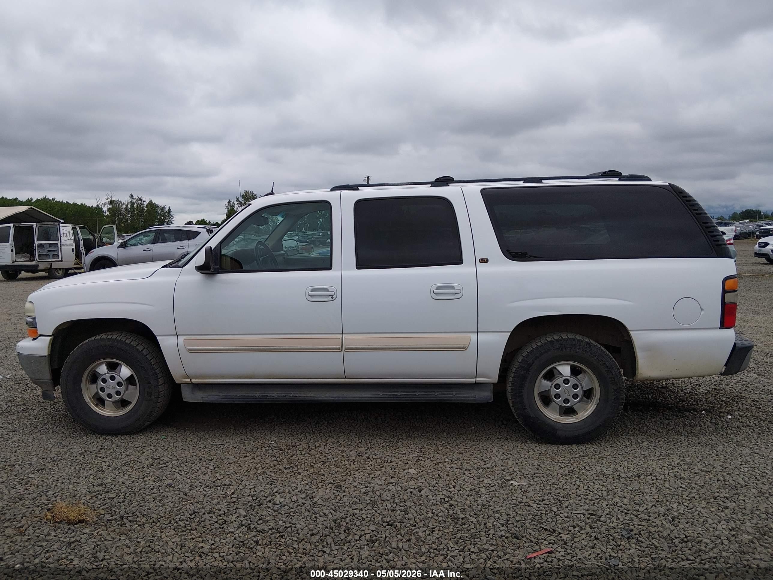2005 Chevrolet Suburban 1500 Lt Белый vin: 3GNEC16Z85G279975