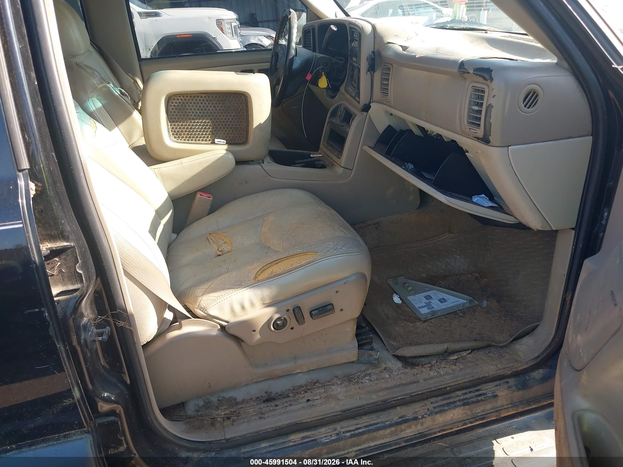 2003 Chevrolet Suburban 1500 Lt Черный vin: 3GNEC16Z93G169868