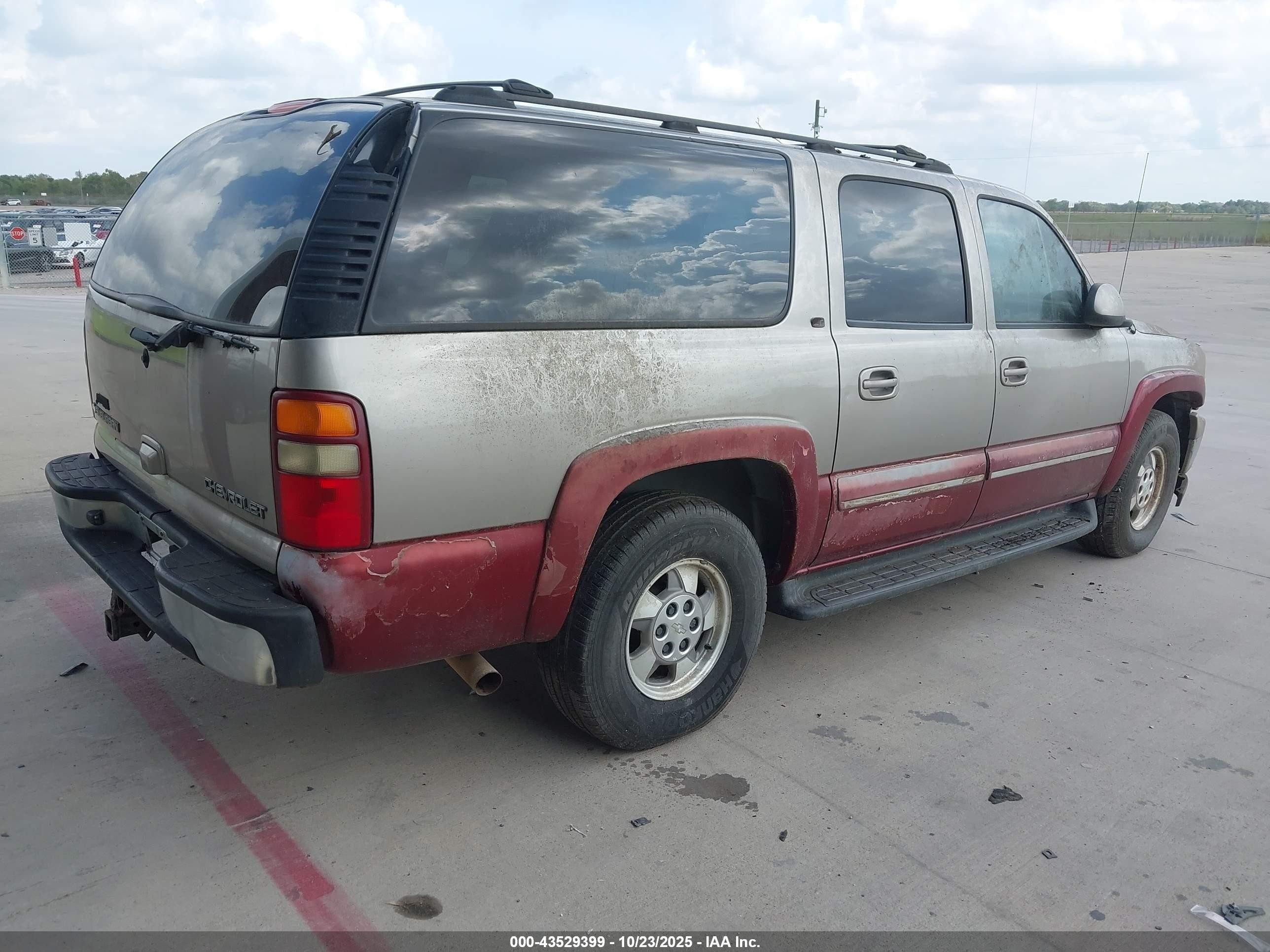 2003 Chevrolet Suburban 1500 Lt Желто-коричневый vin: 3GNEC16Z93G187013