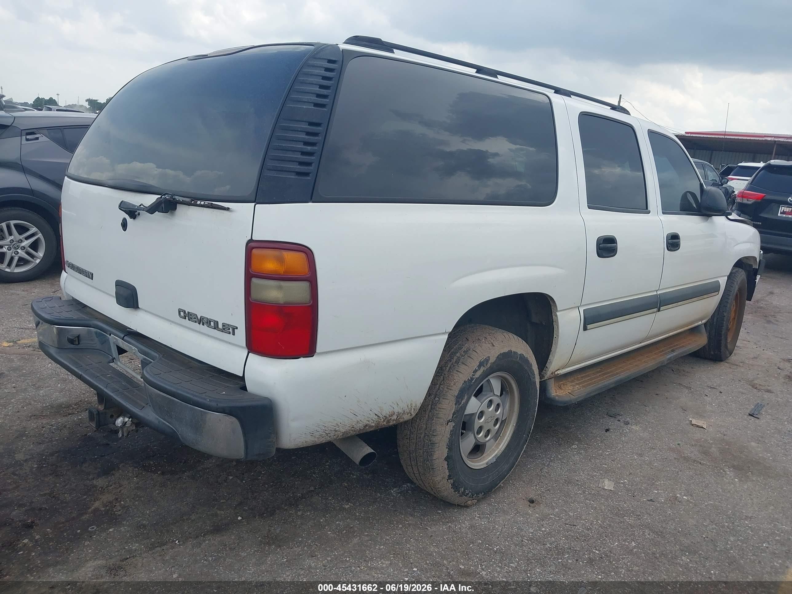 2003 Chevrolet Suburban 1500 Ls Белый vin: 3GNEC16Z93G209821