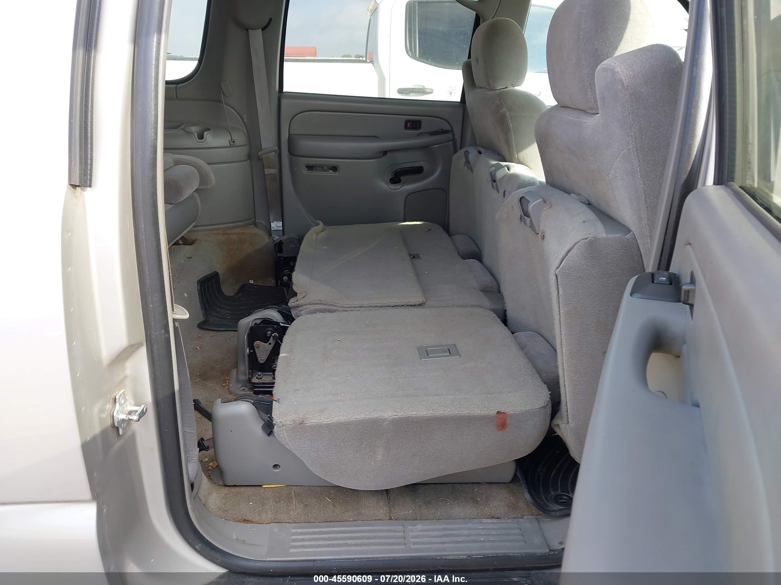 2005 Chevrolet Suburban 1500 Ls Champagne vin: 3GNEC16Z95G129941