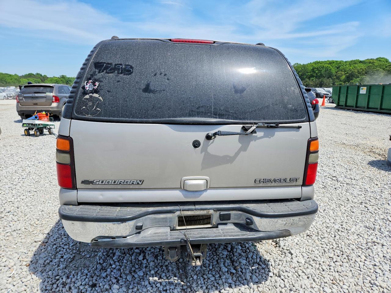 2005 Chevrolet Suburban C1500 Gray vin: 3GNEC16Z95G177293
