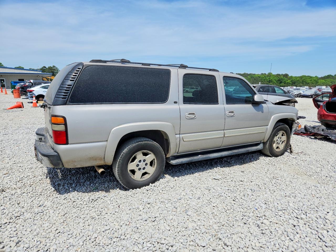 2005 Chevrolet Suburban C1500 Gray vin: 3GNEC16Z95G177293