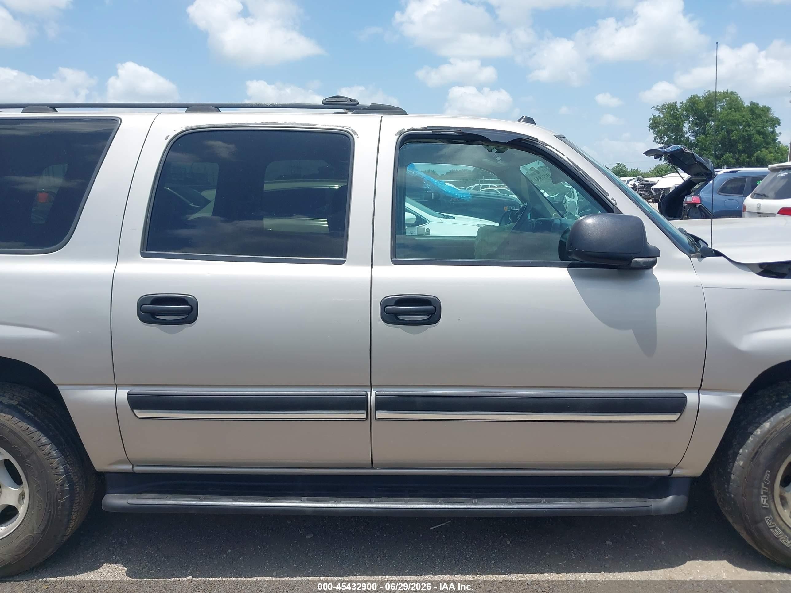 2005 Chevrolet Suburban 1500 Ls Tan vin: 3GNEC16Z95G189542