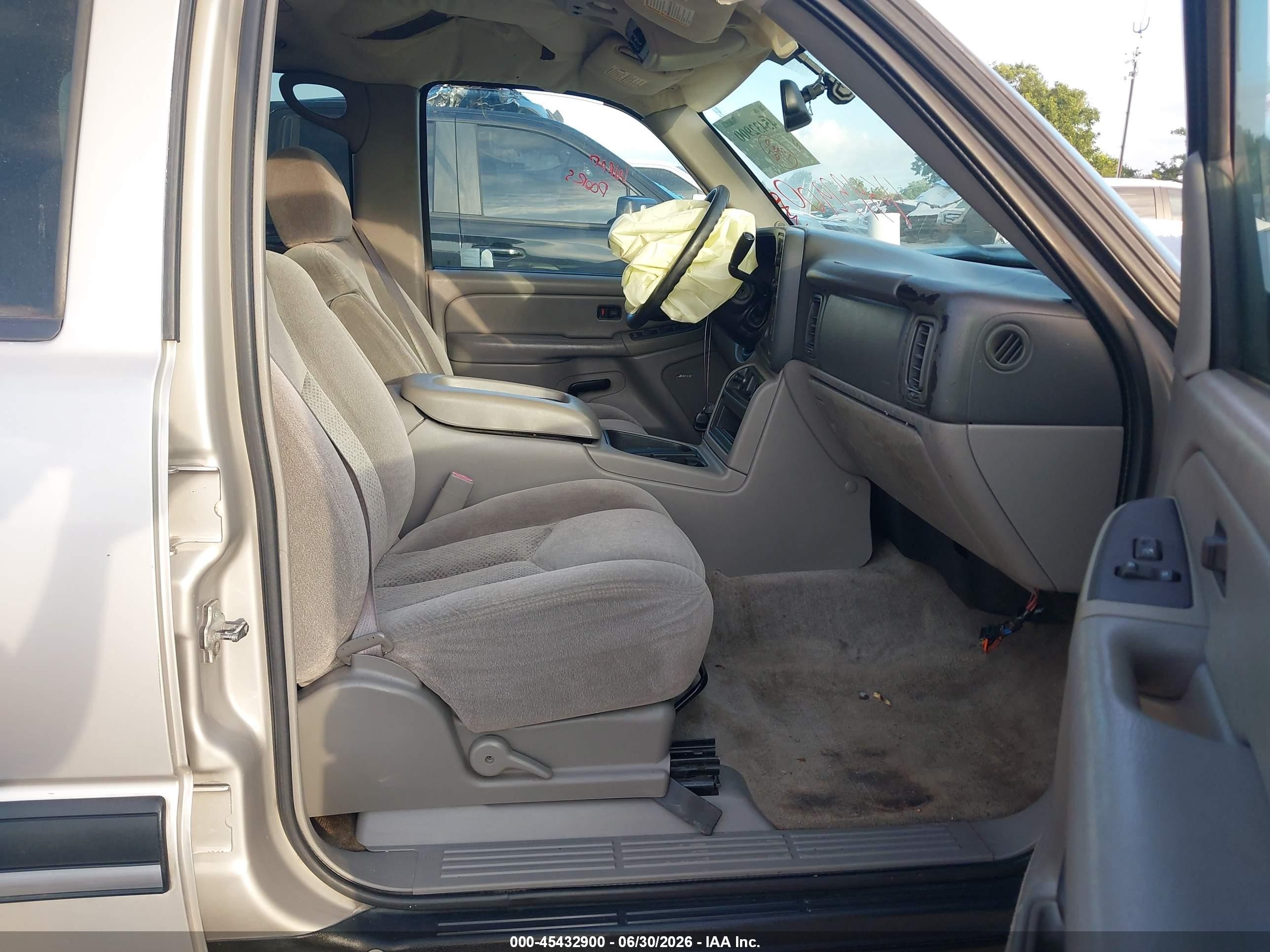 2005 Chevrolet Suburban 1500 Ls Tan vin: 3GNEC16Z95G189542