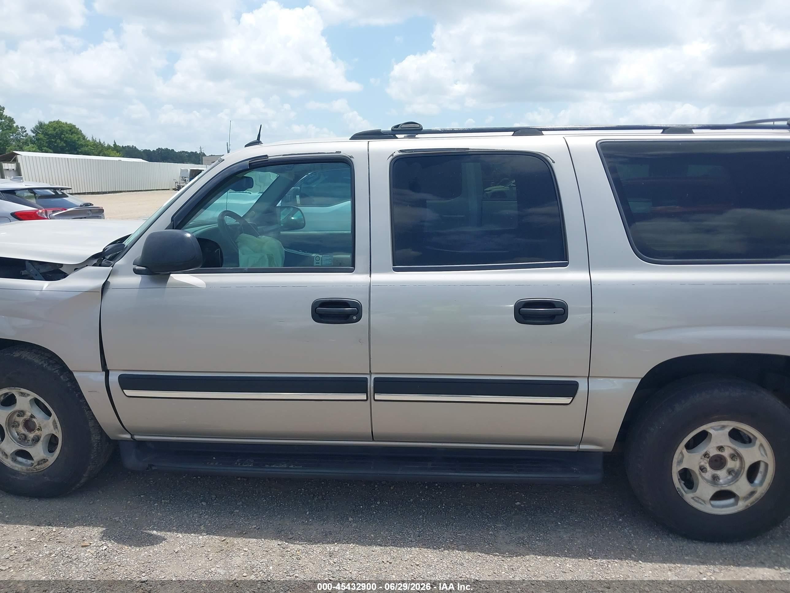 2005 Chevrolet Suburban 1500 Ls Tan vin: 3GNEC16Z95G189542