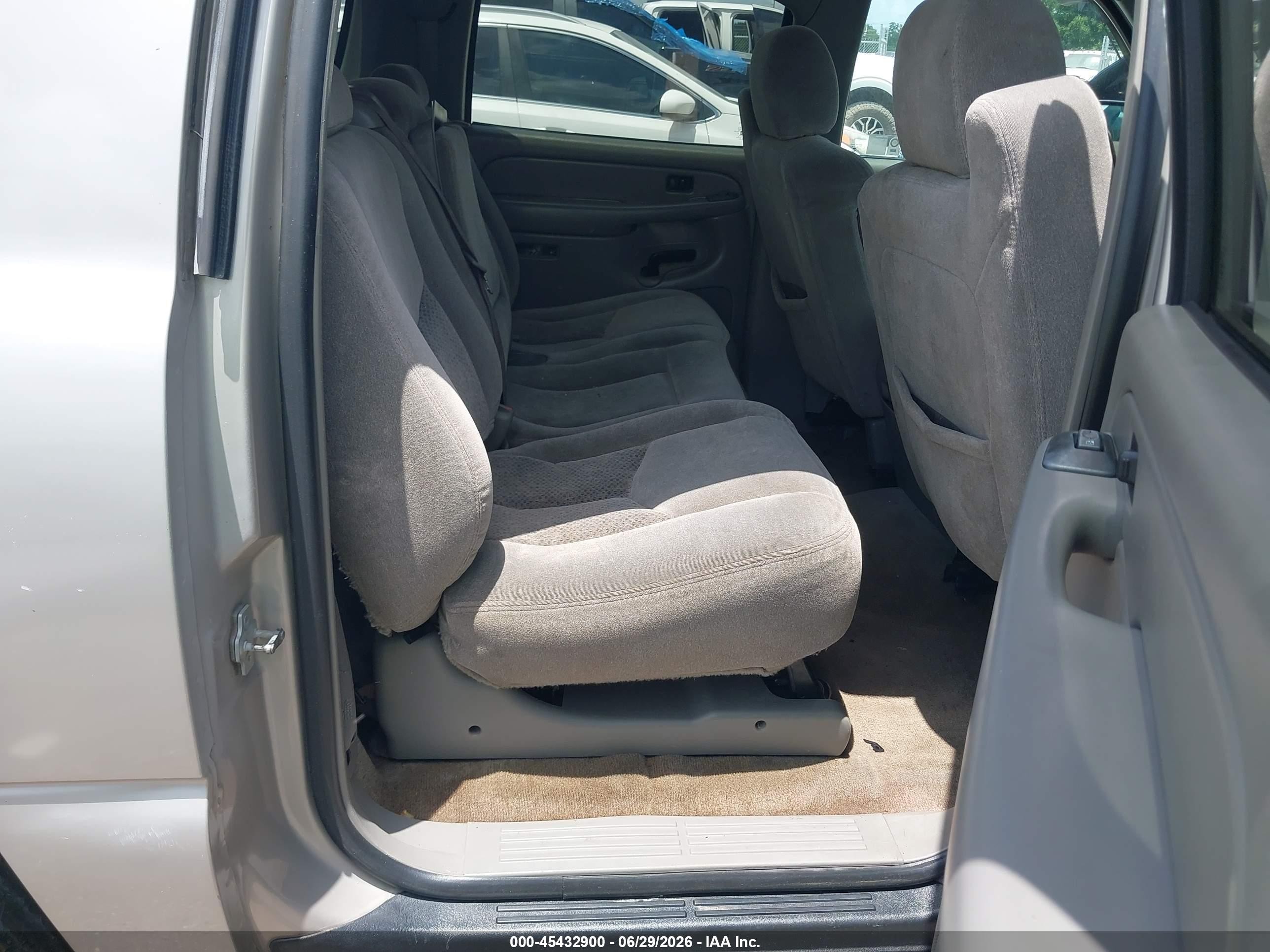 2005 Chevrolet Suburban 1500 Ls Tan vin: 3GNEC16Z95G189542