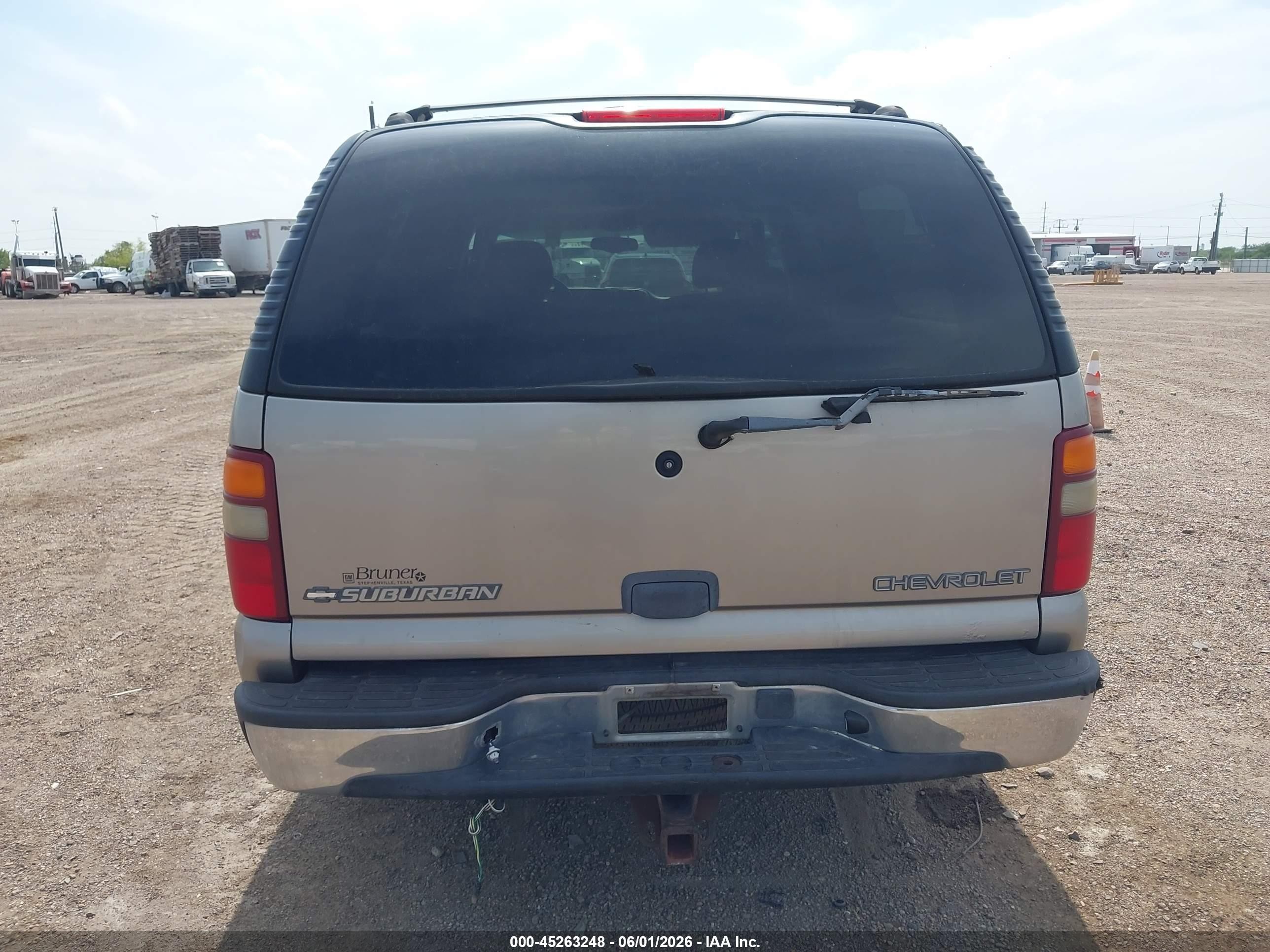 2002 Chevrolet Suburban 1500 Ls Tan vin: 3GNEC16ZX2G346040