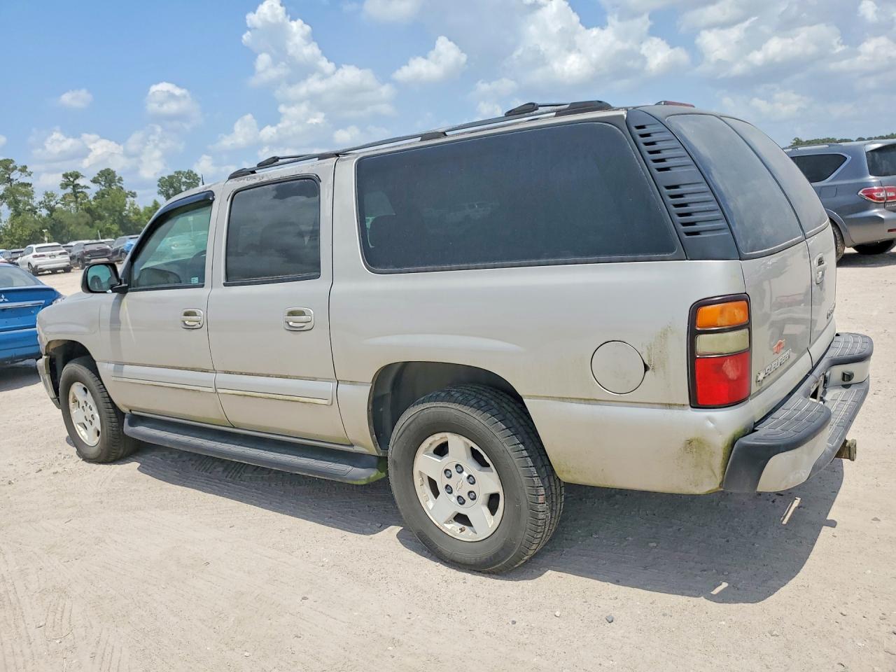 2004 Chevrolet Suburban C1500 Tan vin: 3GNEC16ZX4G150652