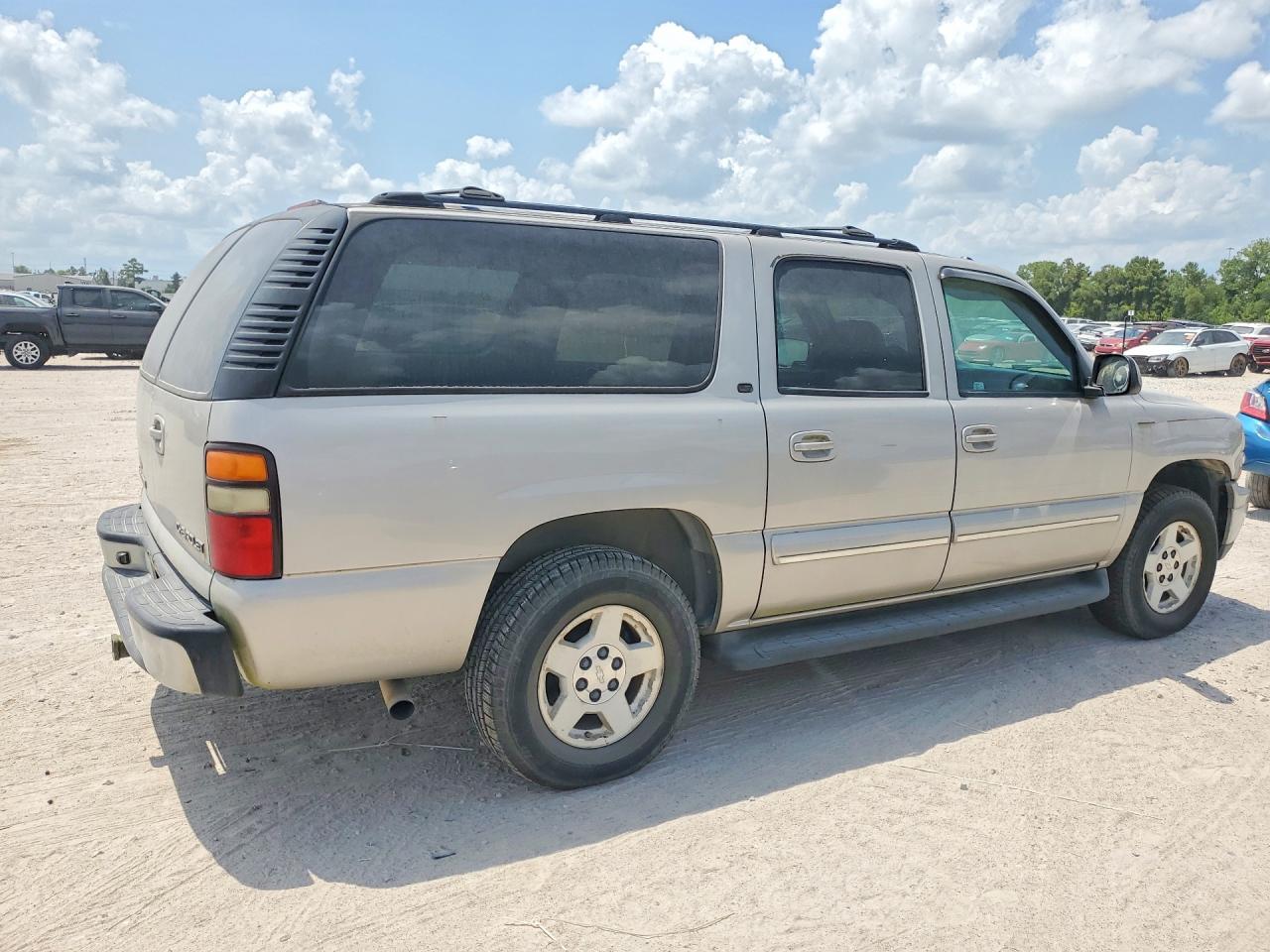 2004 Chevrolet Suburban C1500 Tan vin: 3GNEC16ZX4G150652