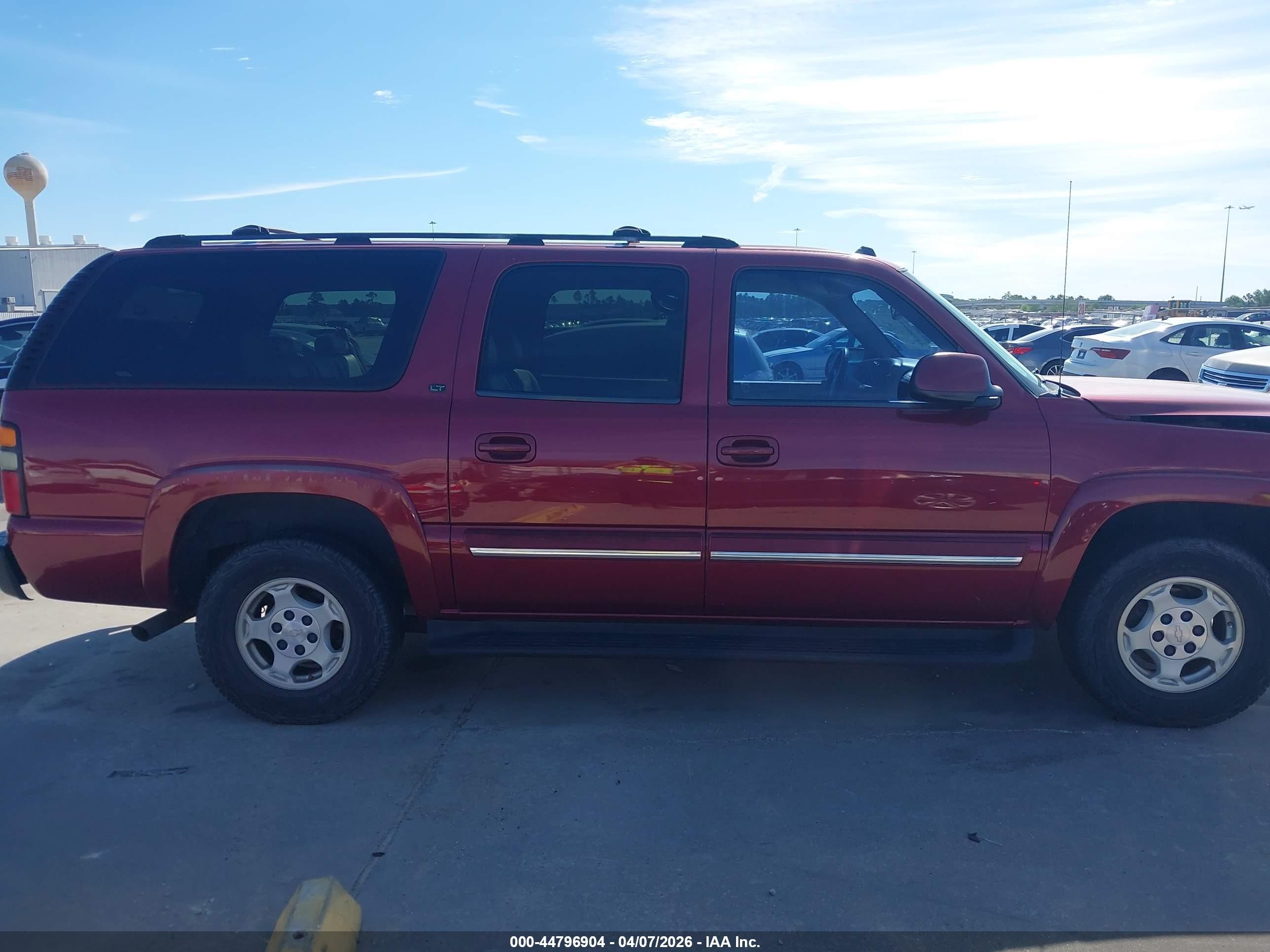 2004 Chevrolet Suburban 1500 Lt Red vin: 3GNEC16ZX4G203320