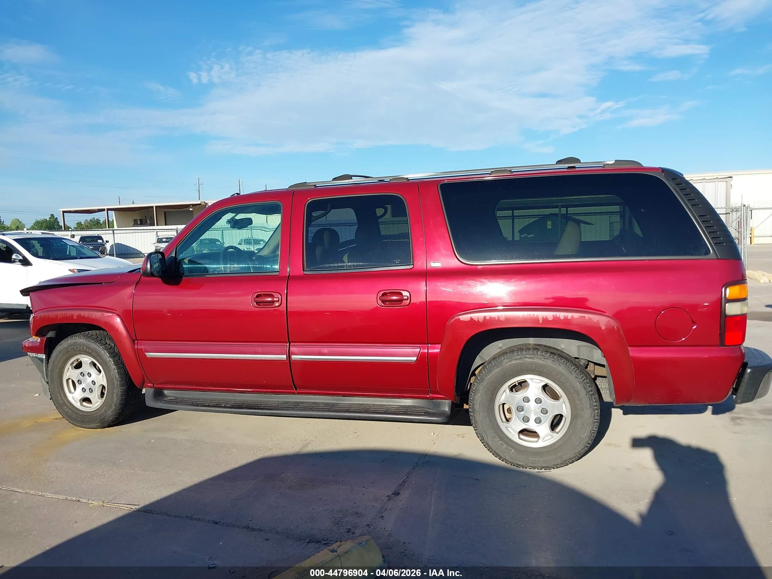 2004 Chevrolet Suburban 1500 Lt Red vin: 3GNEC16ZX4G203320