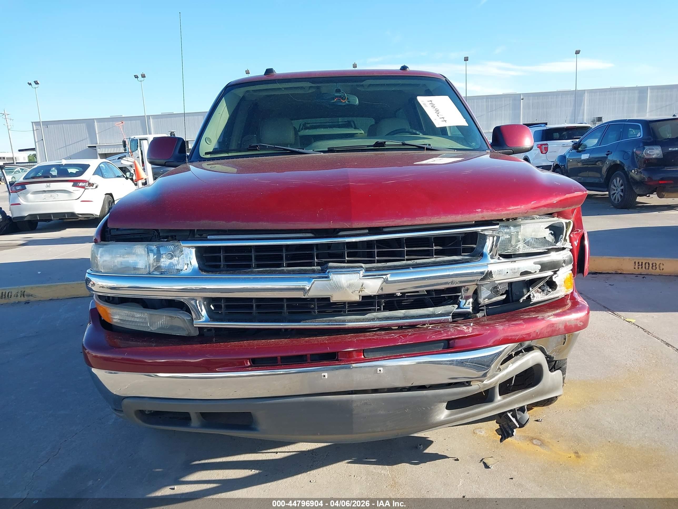 2004 Chevrolet Suburban 1500 Lt Red vin: 3GNEC16ZX4G203320
